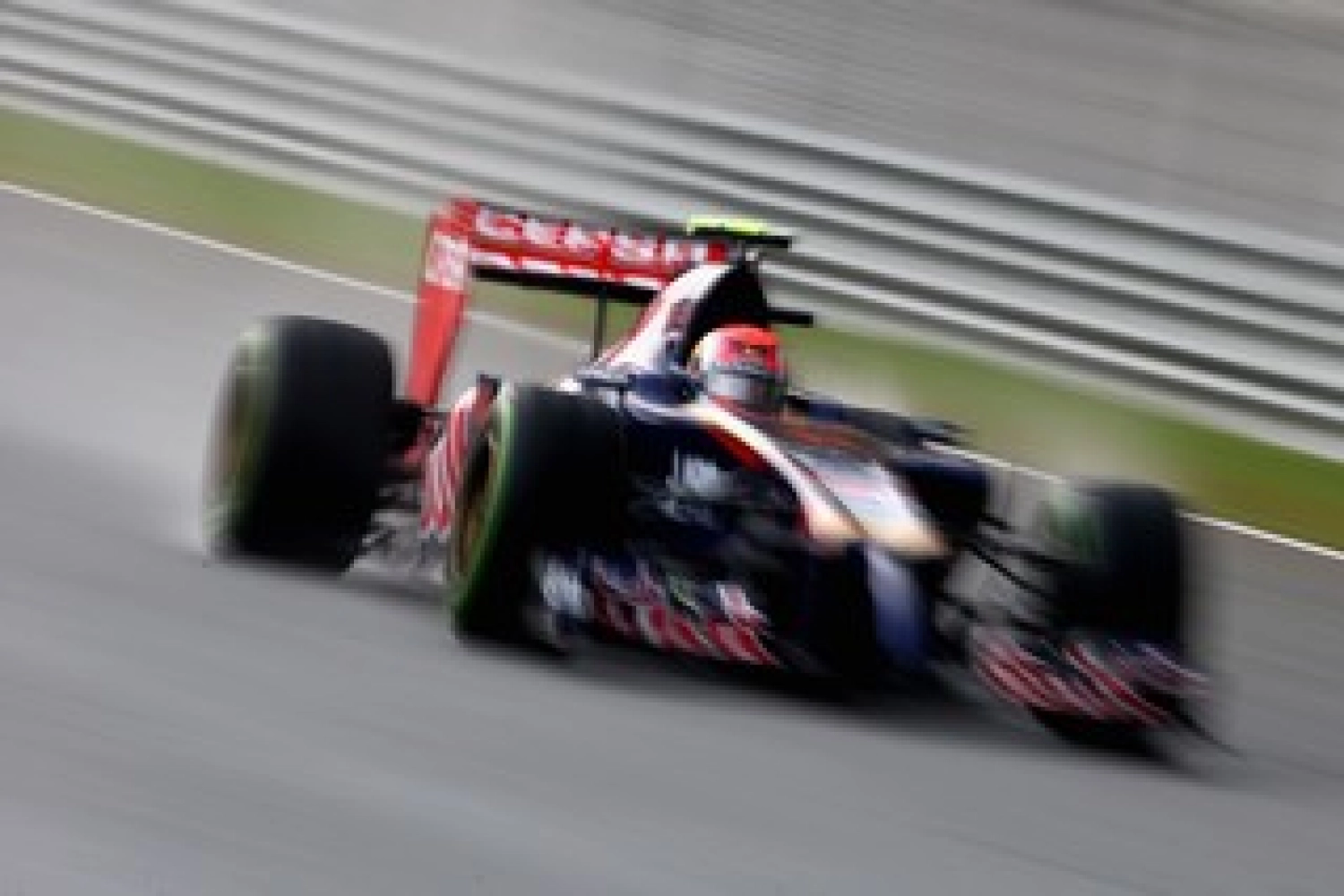 Dimanche : Kvyat confirme pour Toro Rosso, Vergne s’accroche et abandonne