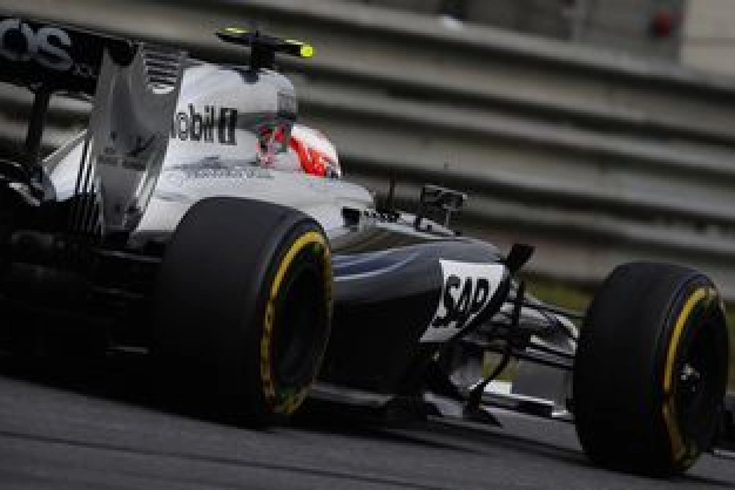 Dimanche : Button et Magnussen placent leurs McLaren dans les points