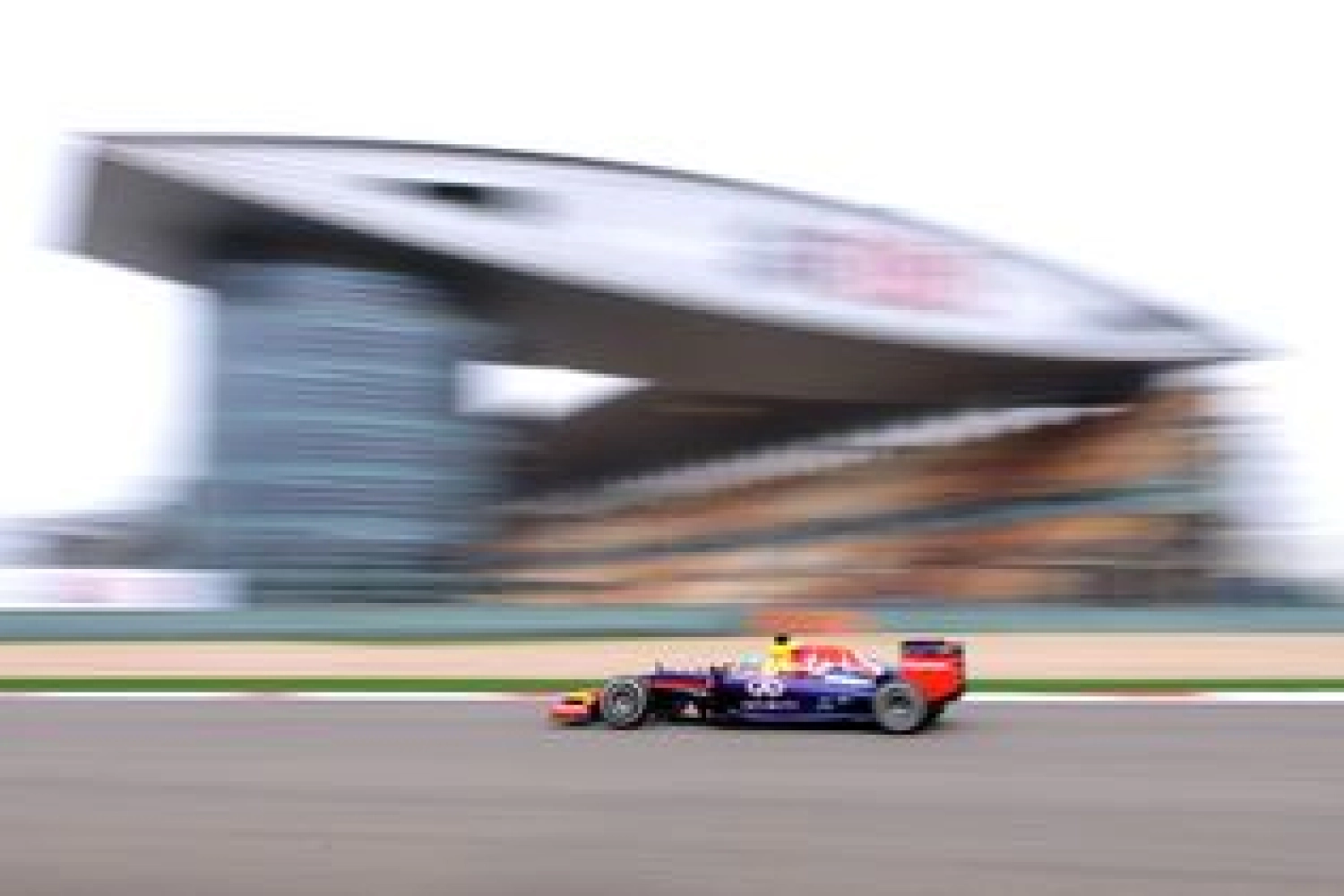 Dimanche : Vettel s&rsquo;écarte à nouveau pour Ricciardo chez Red Bull