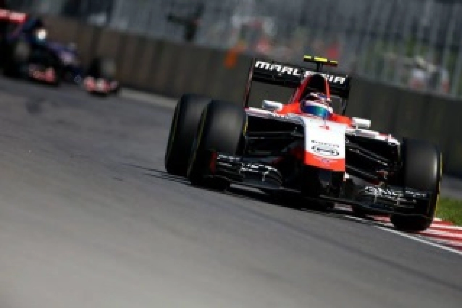 Dimanche : Chilton heureux chez Marussia F1, Bianchi touché par des problèmes