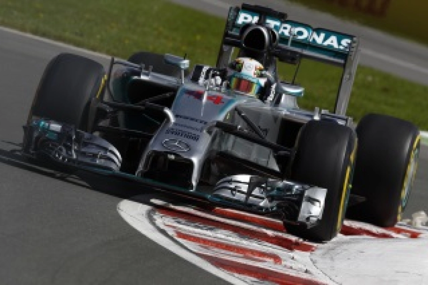 Russie – Essais libres 2 : Hamilton devant des McLaren fringantes, Ricciardo en panne