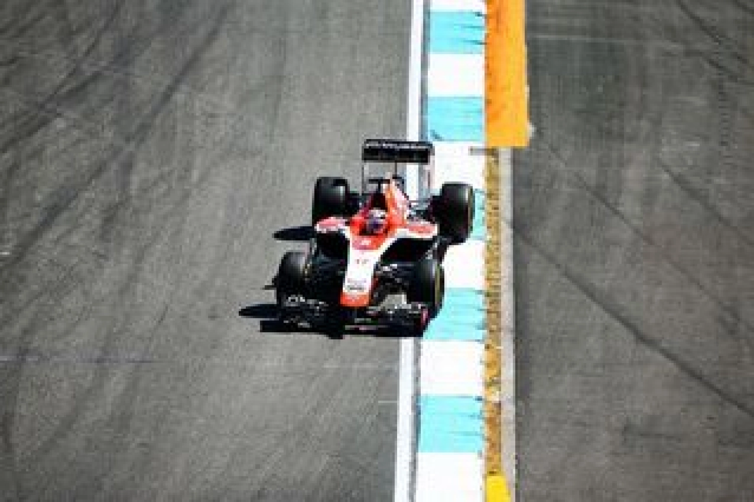 Vendredi : Journée studieuse pour Bianchi, Rossi et Chilton chez Marussia