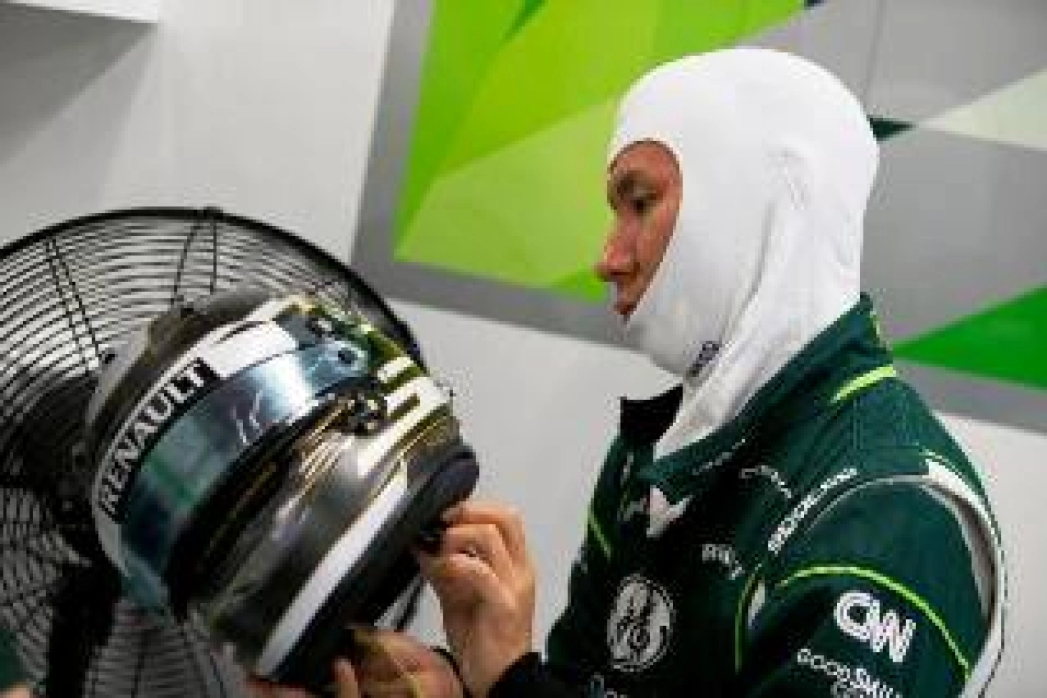 Officiel : Kamui Kobayashi avec Caterham F1 à Abu Dhabi