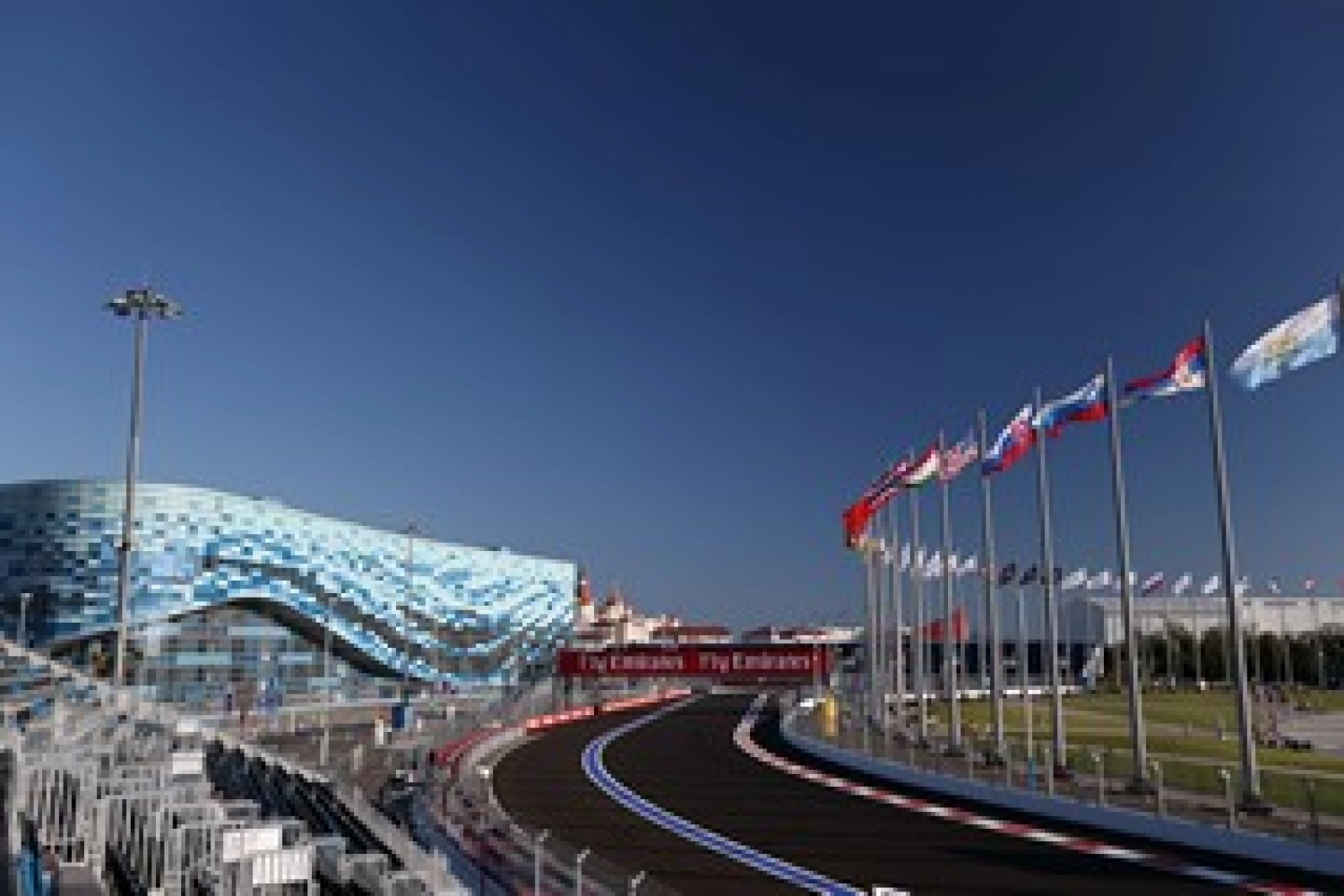 GP Russie : Silence pendant les hymnes et pendant la course ?