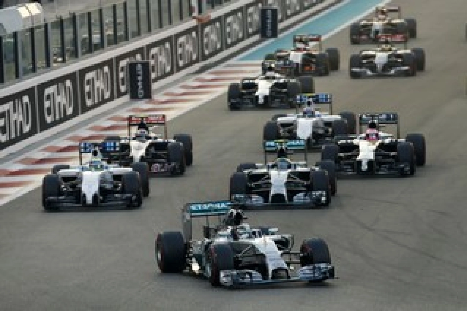 La F1 pourrait compter moins de 16 voitures sans remise en cause des accords commerciaux