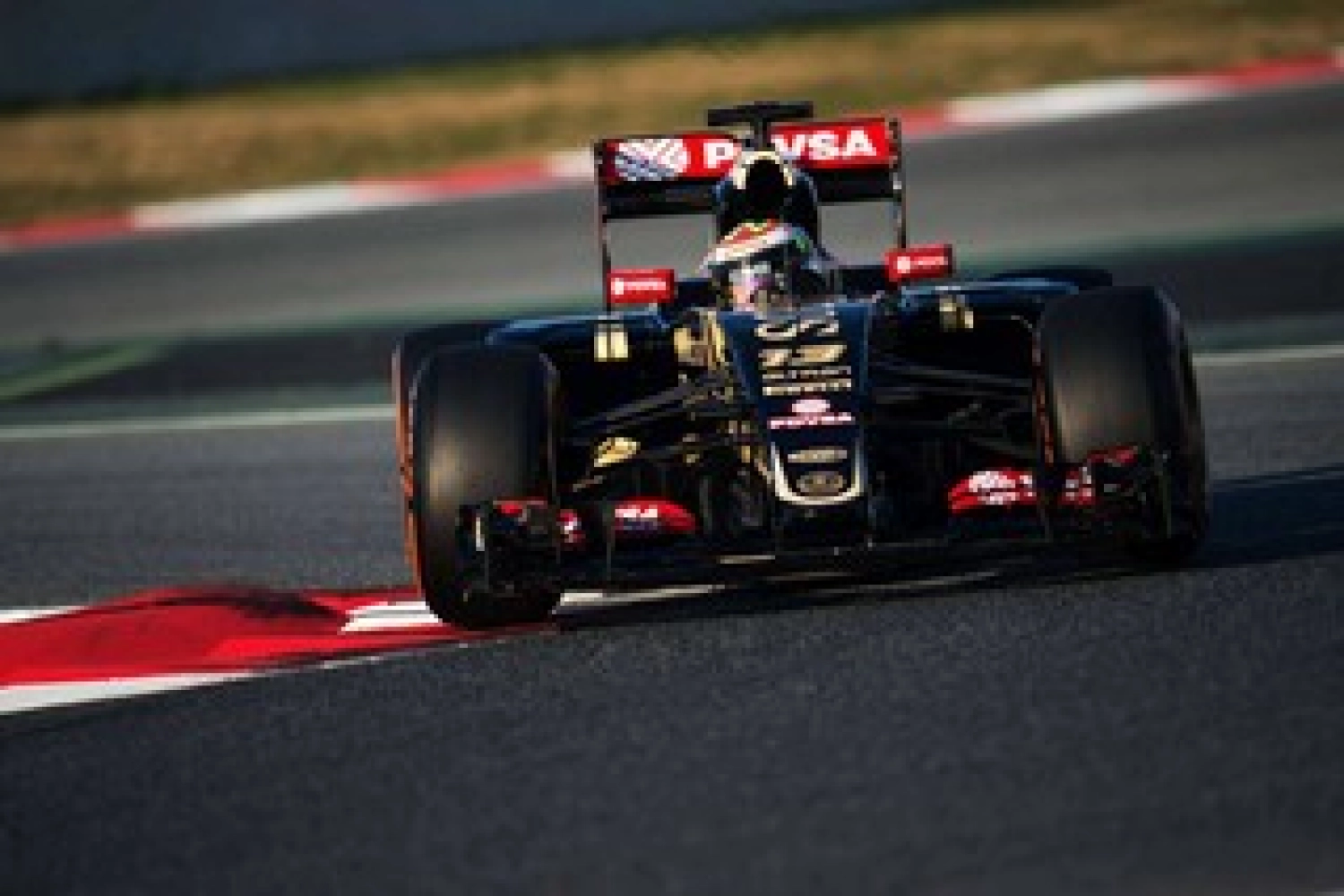 Des points dans la douleur pour Lotus en Hongrie
