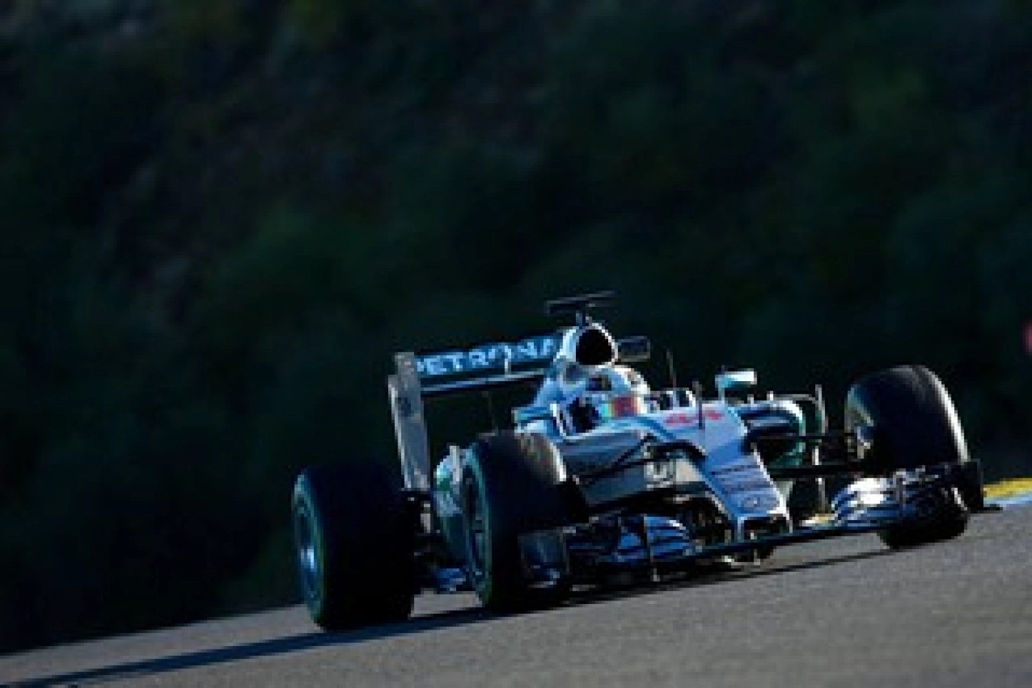 Chine – EL1 : Hamilton et Mercedes une seconde devant Ferrari