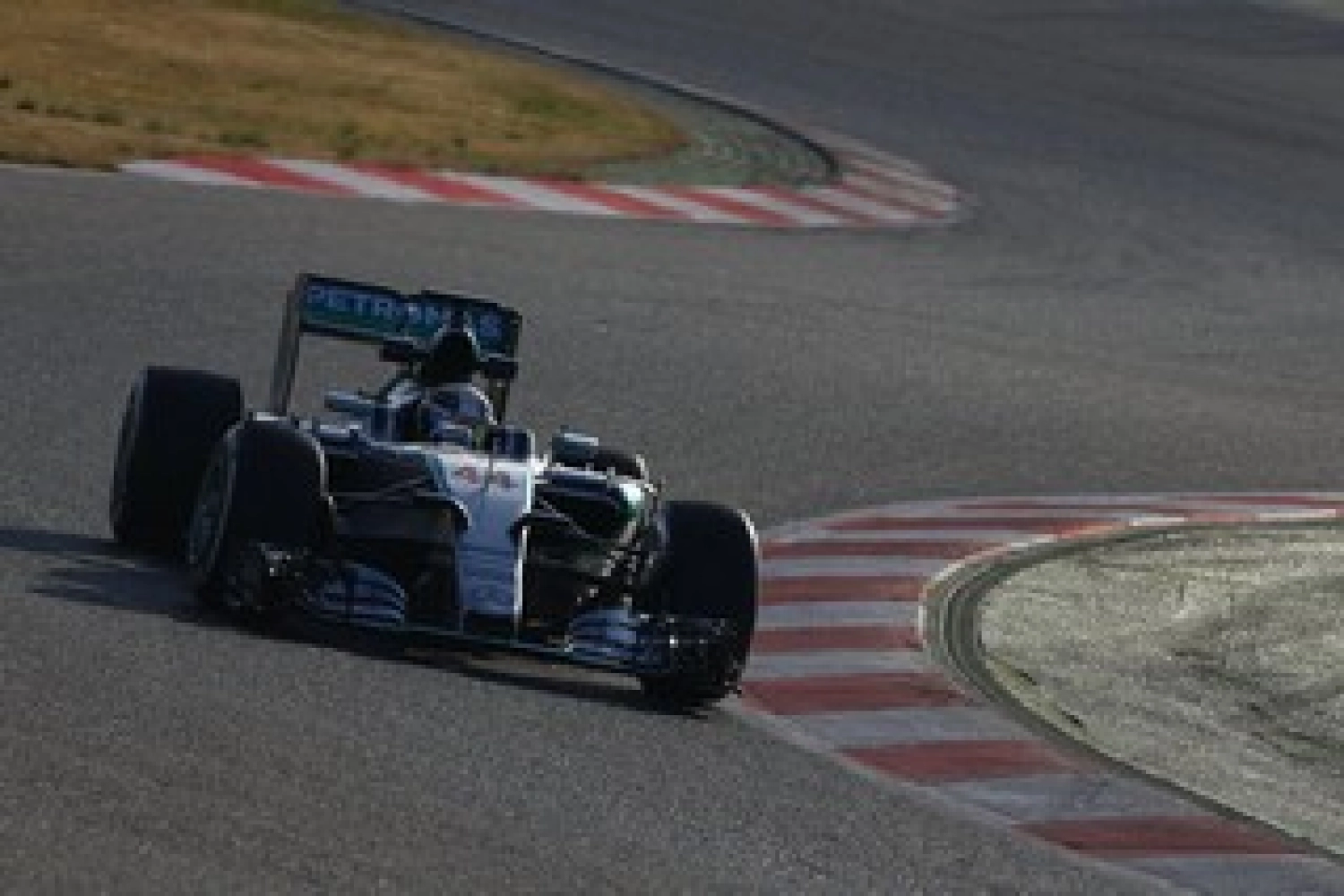 Lewis Hamilton proche d’être reconduit