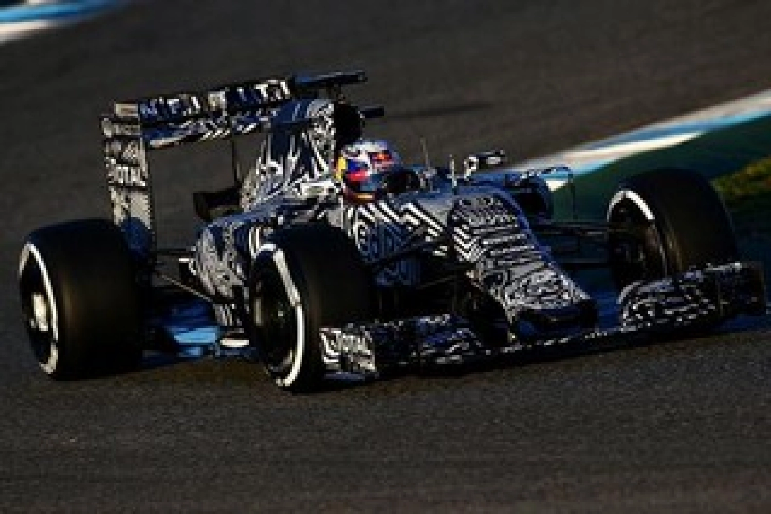 Red Bull dévoile une RB11 en mode camouflage !