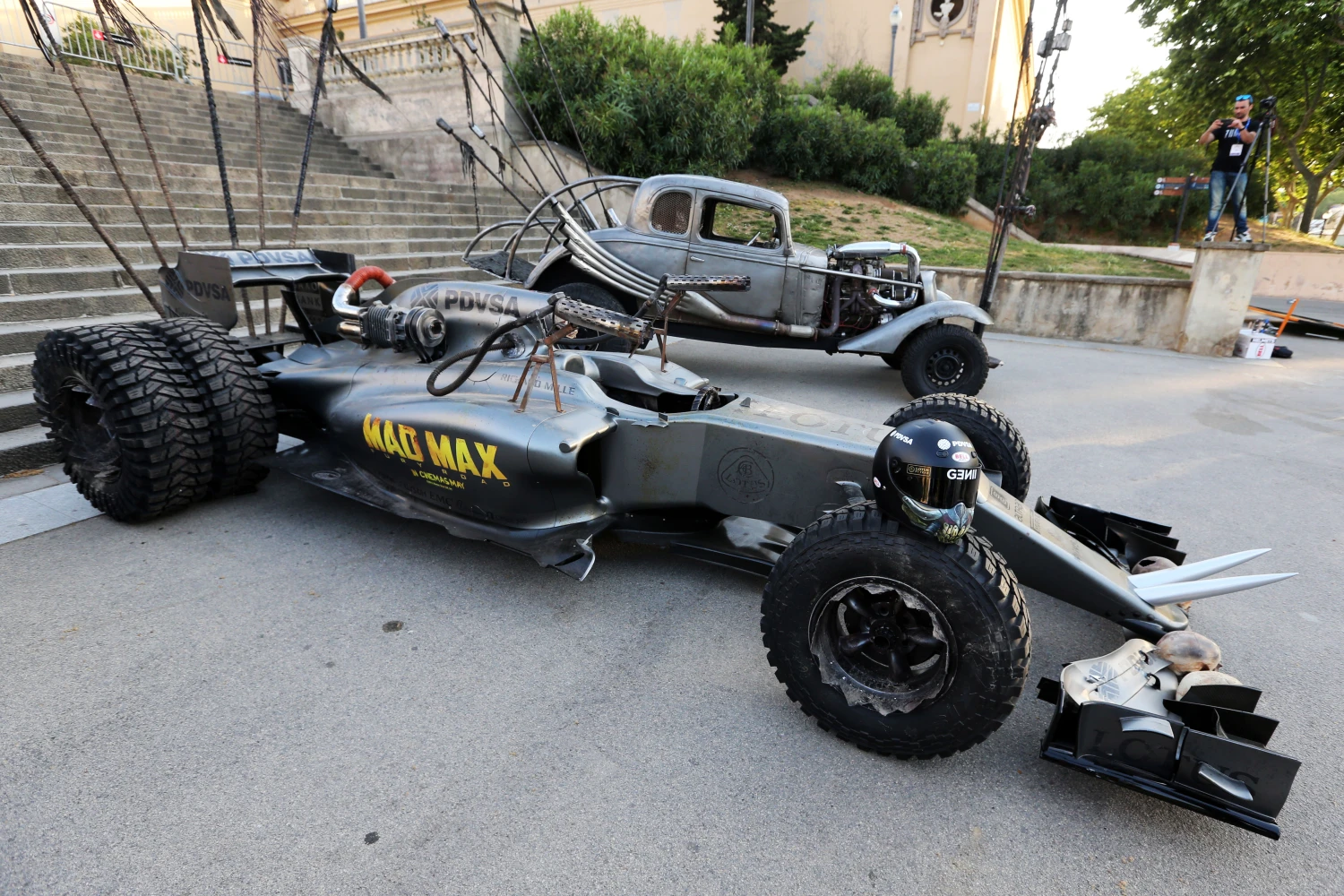 Lotus passe en mode Mad Max à Barcelone