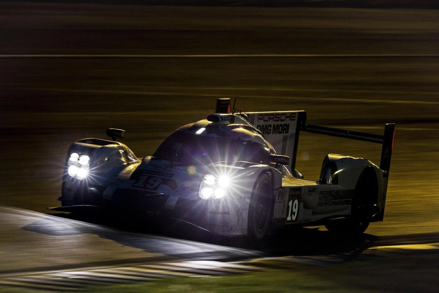 24 heures du Mans – Dimanche Matin : Après la nuit, avantage pour Porsche : Nico Hülkenberg en route vers la victoire ?