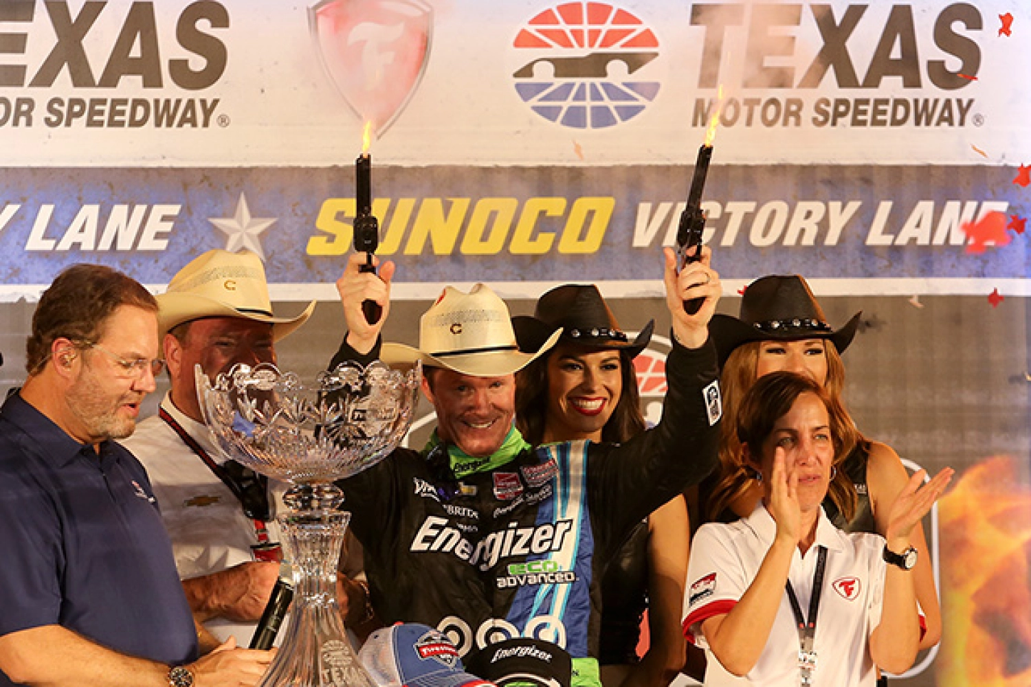 Texas – Course : Dixon fait parler la poudre