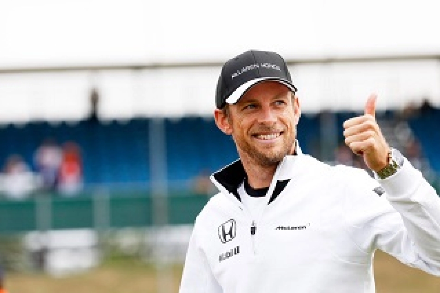 Officiel : Button choisit de continuer l’aventure avec McLaren en 2016