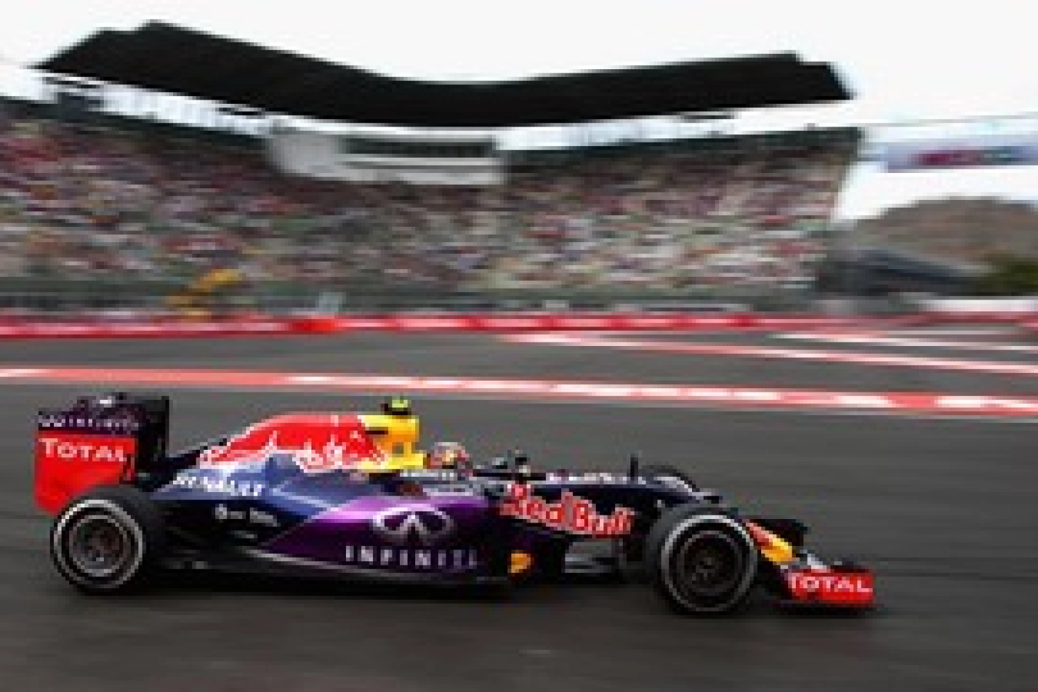Essais libres 2 – Mexique : Rosberg signe le meilleur temps devant les Red Bull