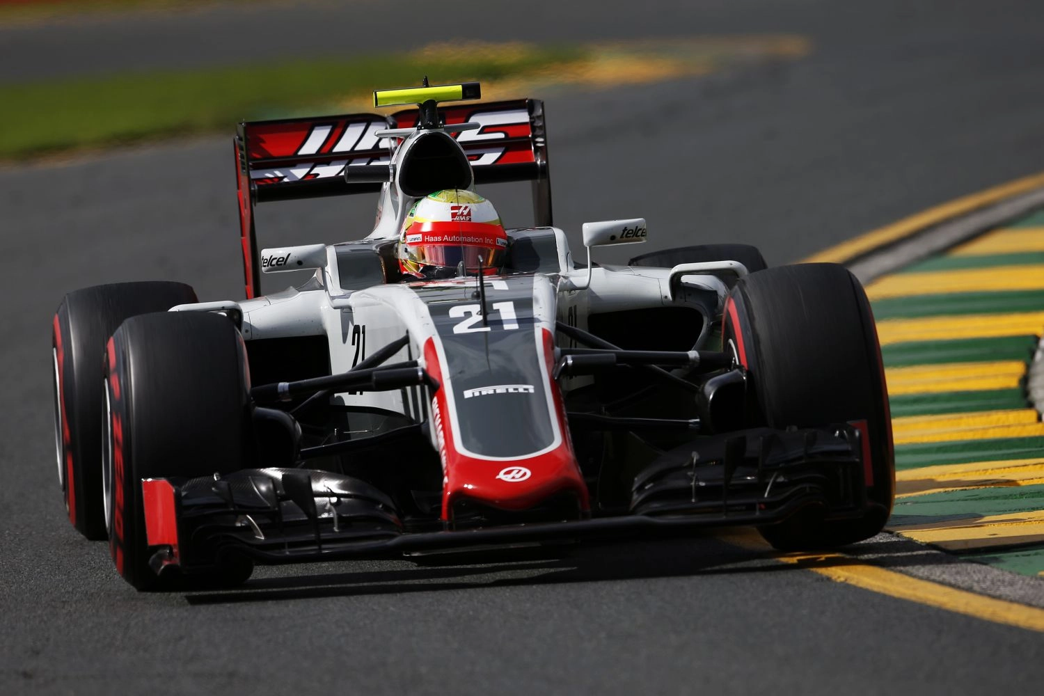 Nouveau châssis pour Esteban Gutierrez
