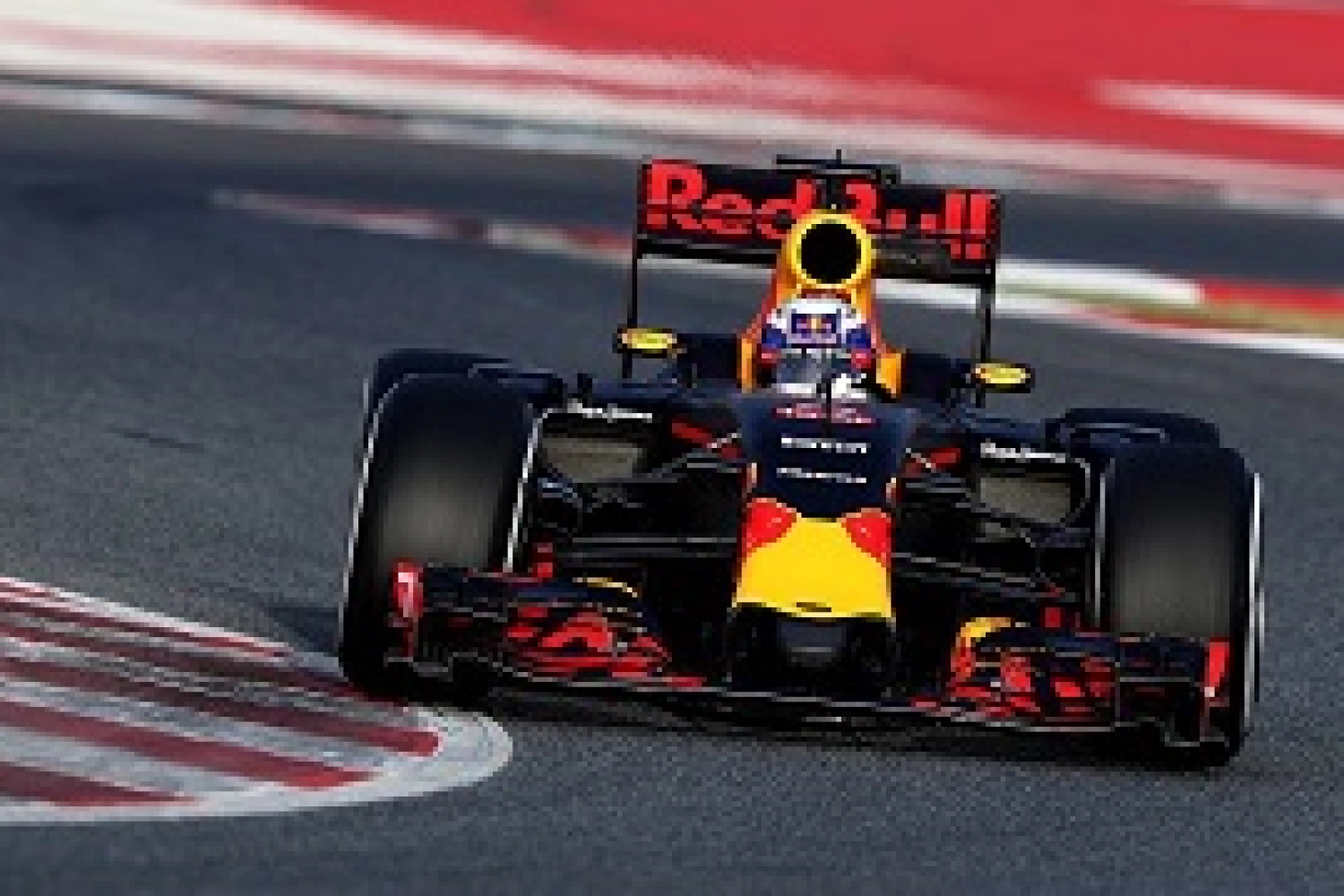 Ricciardo : "Mercedes avait un peu plus de rythme que nous."