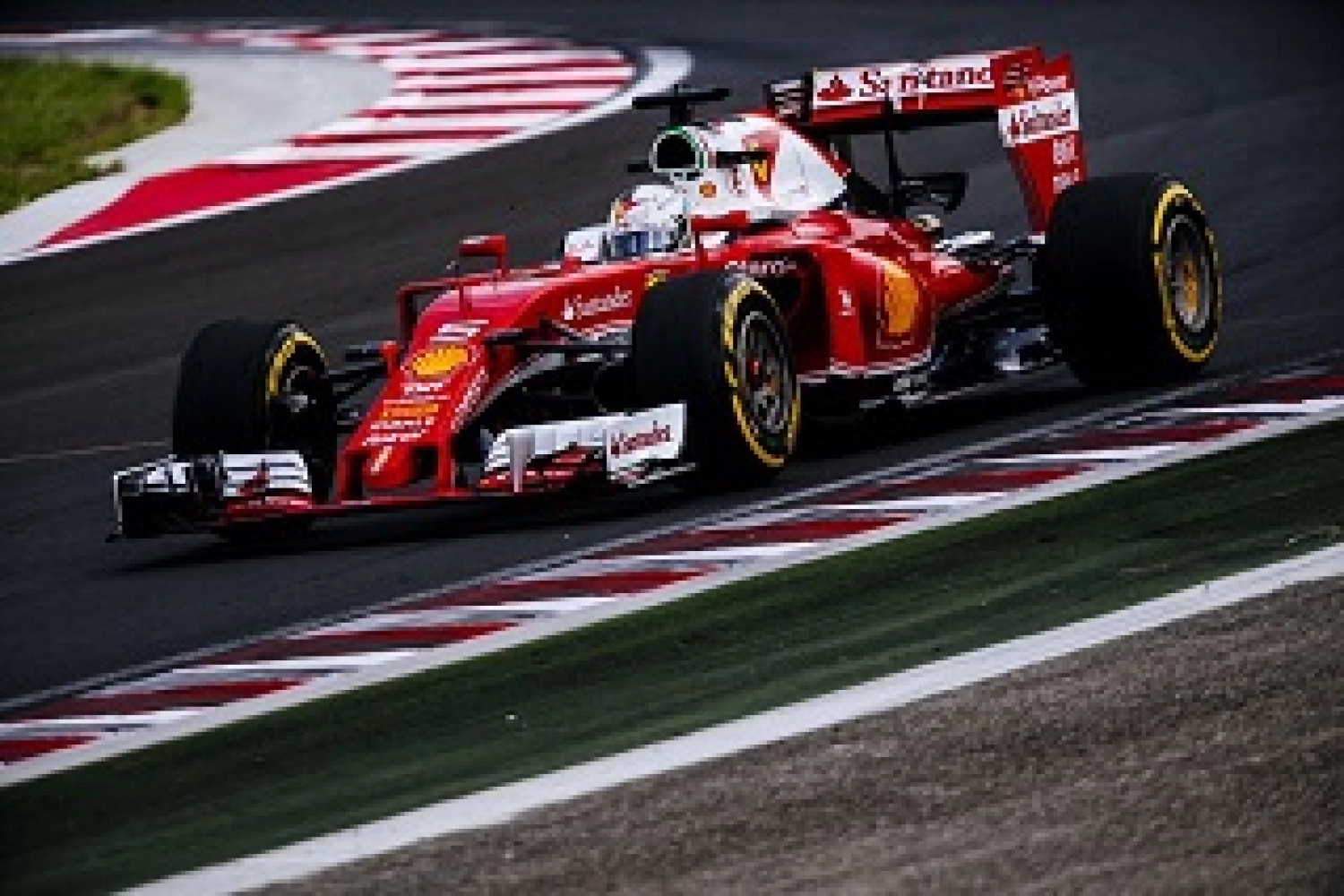 Vettel et Ferrari impuissants face aux Red Bull et aux Mercedes