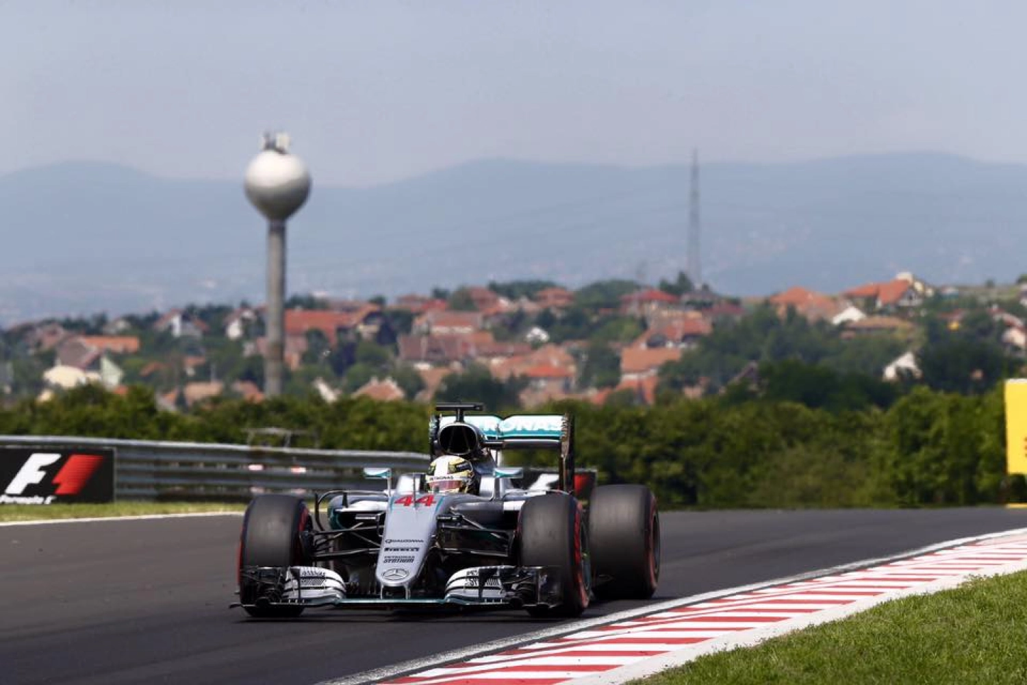 Hongrie – Course : Hamilton fait pencher la balance de son côté !