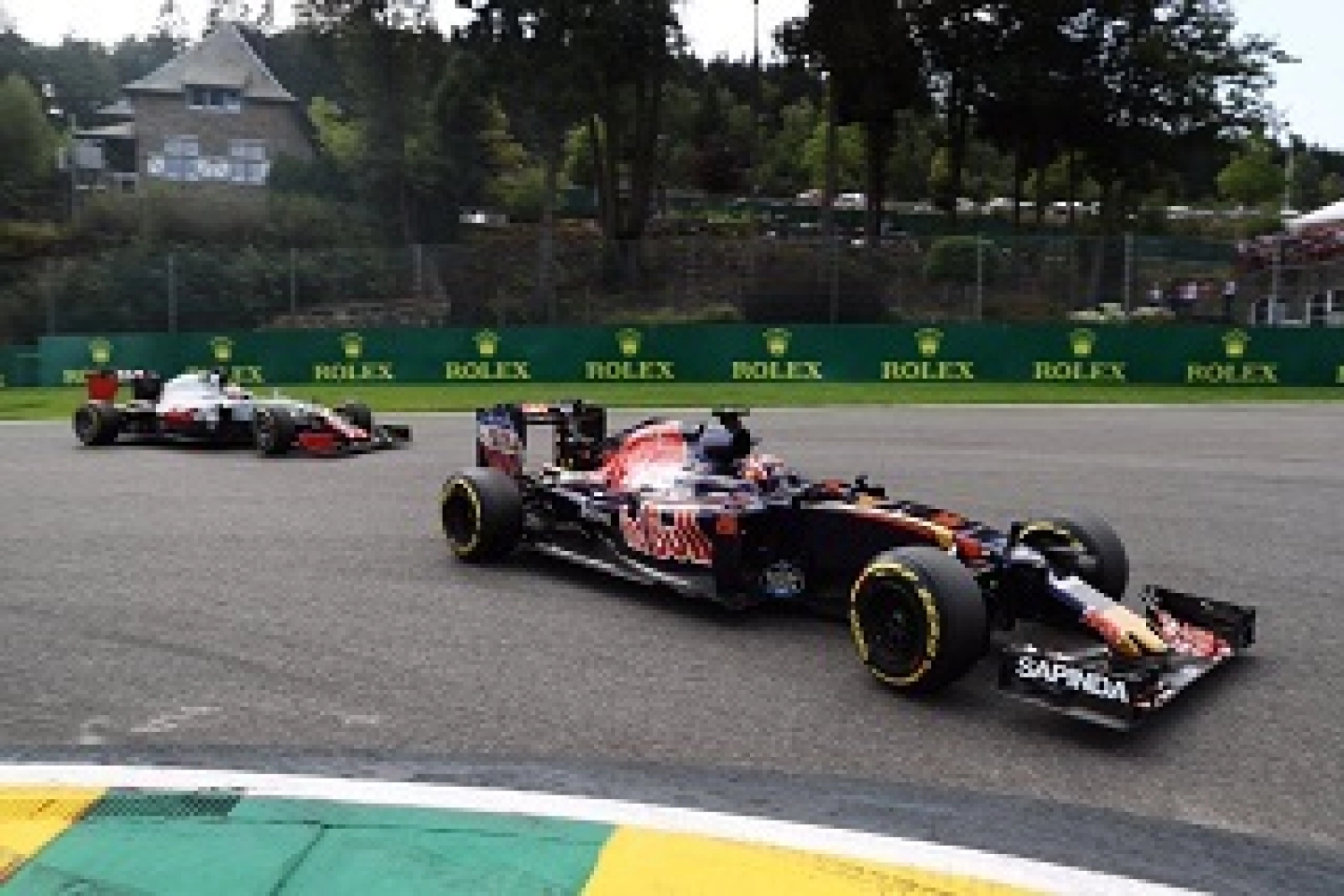 Une crevaison et une place de perdu au classement pour Toro Rosso