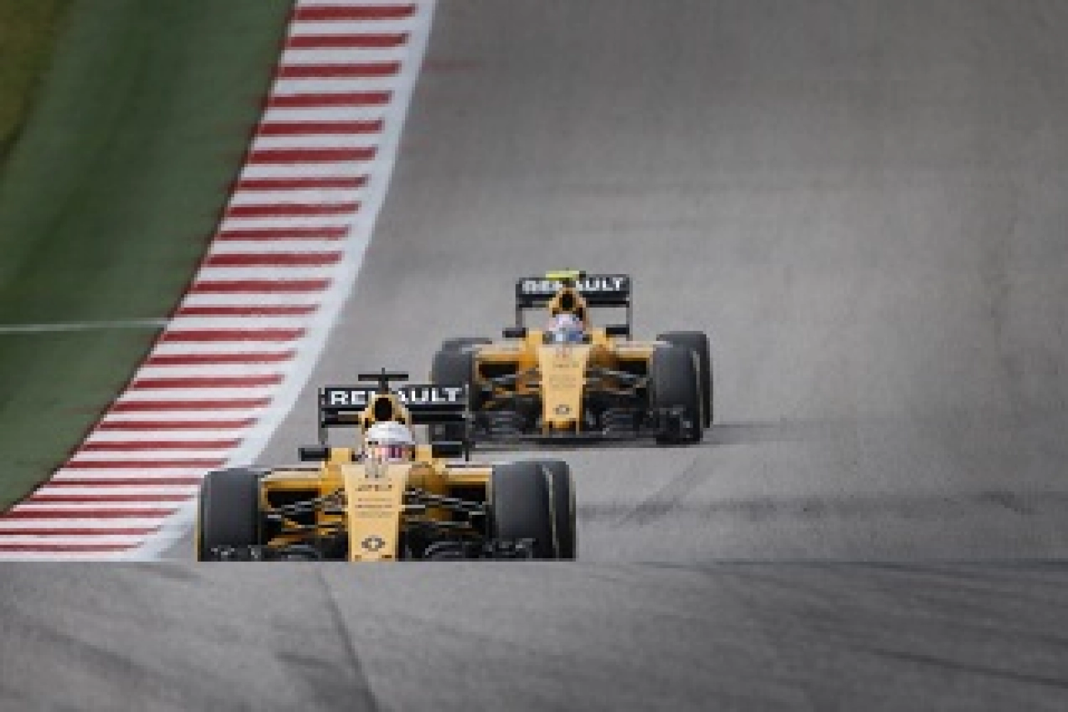 Une course frustrante mais plaisante pour Magnussen, Palmer bougonne