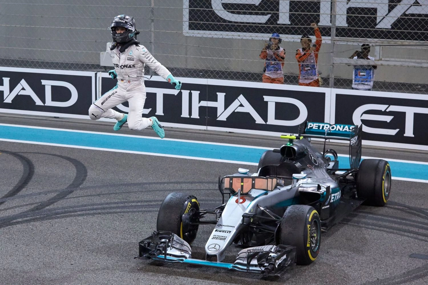 Nico Rosberg : la fierté d&rsquo;un nouveau champion du monde !