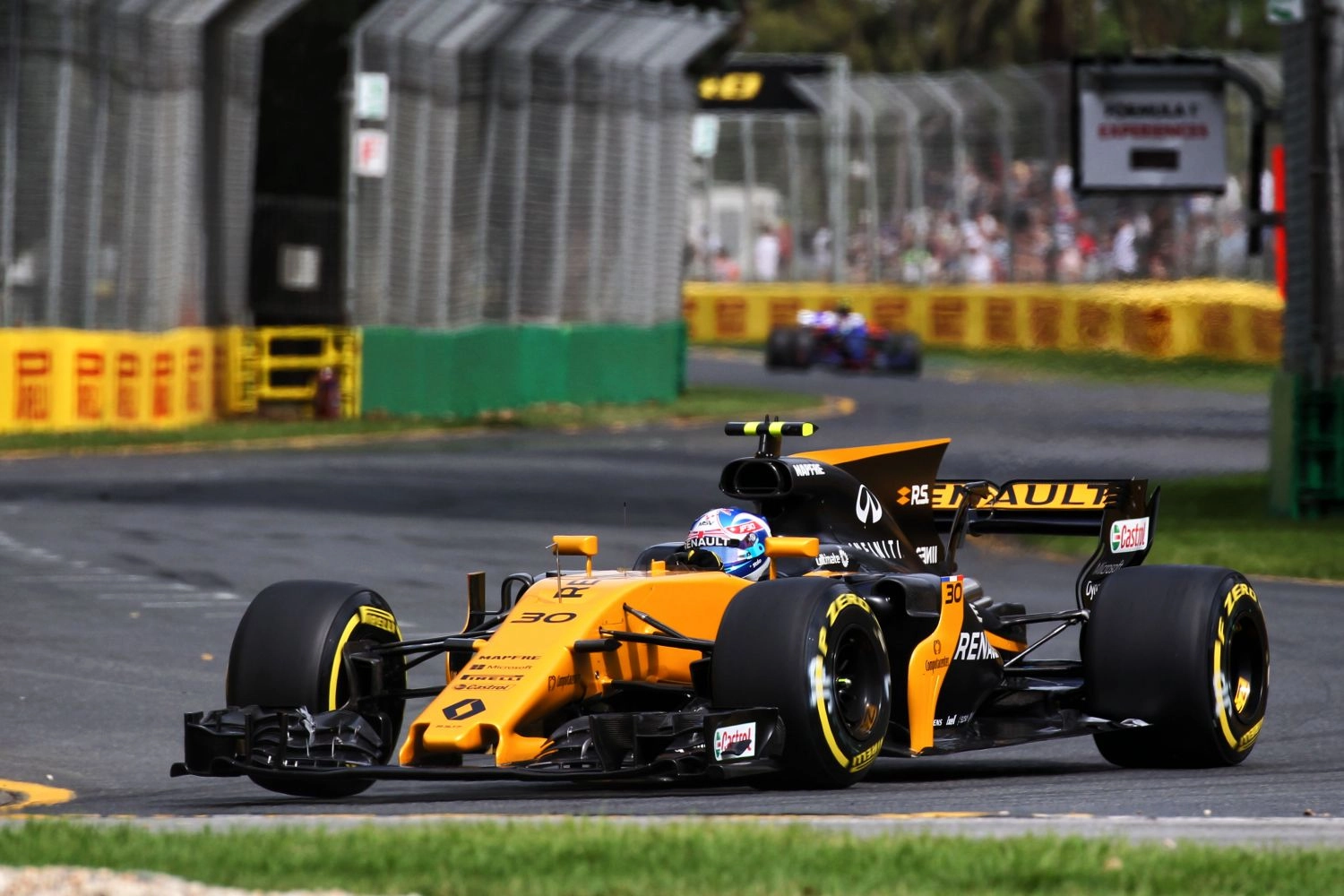 Renault : Nico Hülkenberg dans le rythme, Jolyon Palmer dans le mur