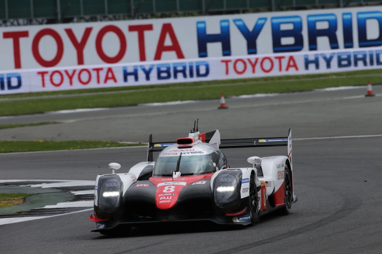 6 heures de Silverstone – Toyota l’emporte à l’arraché