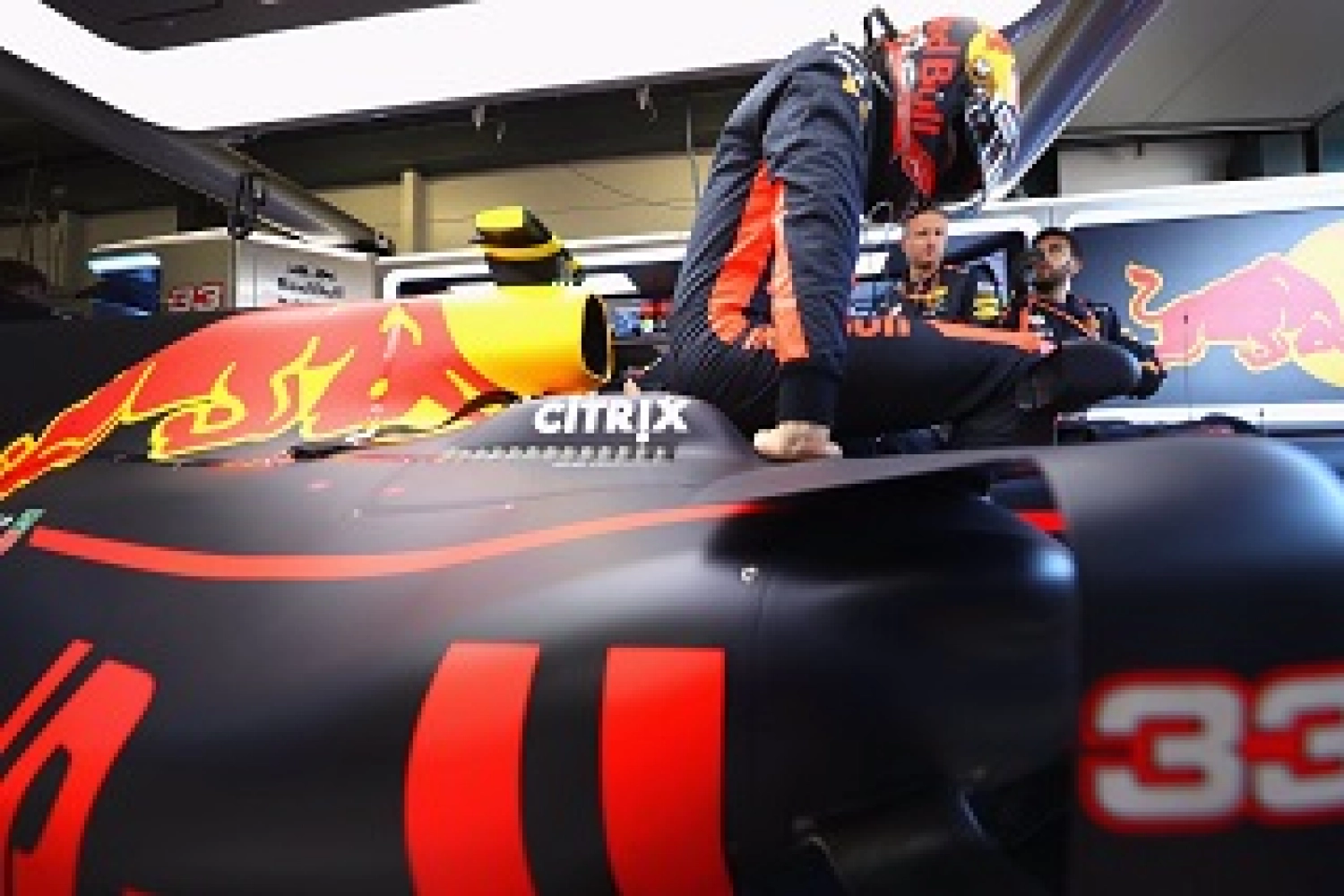 Malaisie – Essais Libres 1 : Verstappen et Ricciardo se jouent de la pluie