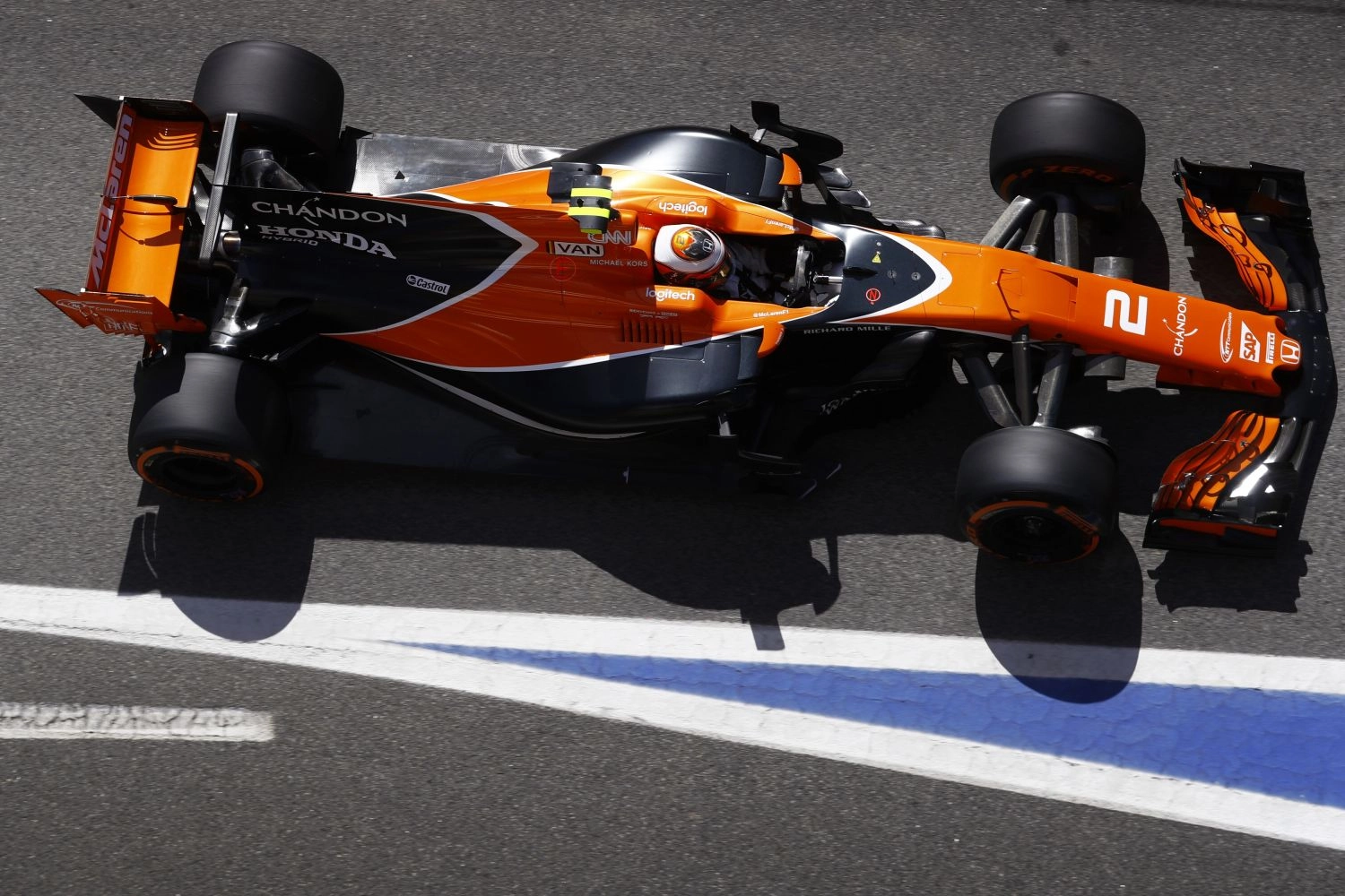 Button : "Ca ne m’avait pas manqué"