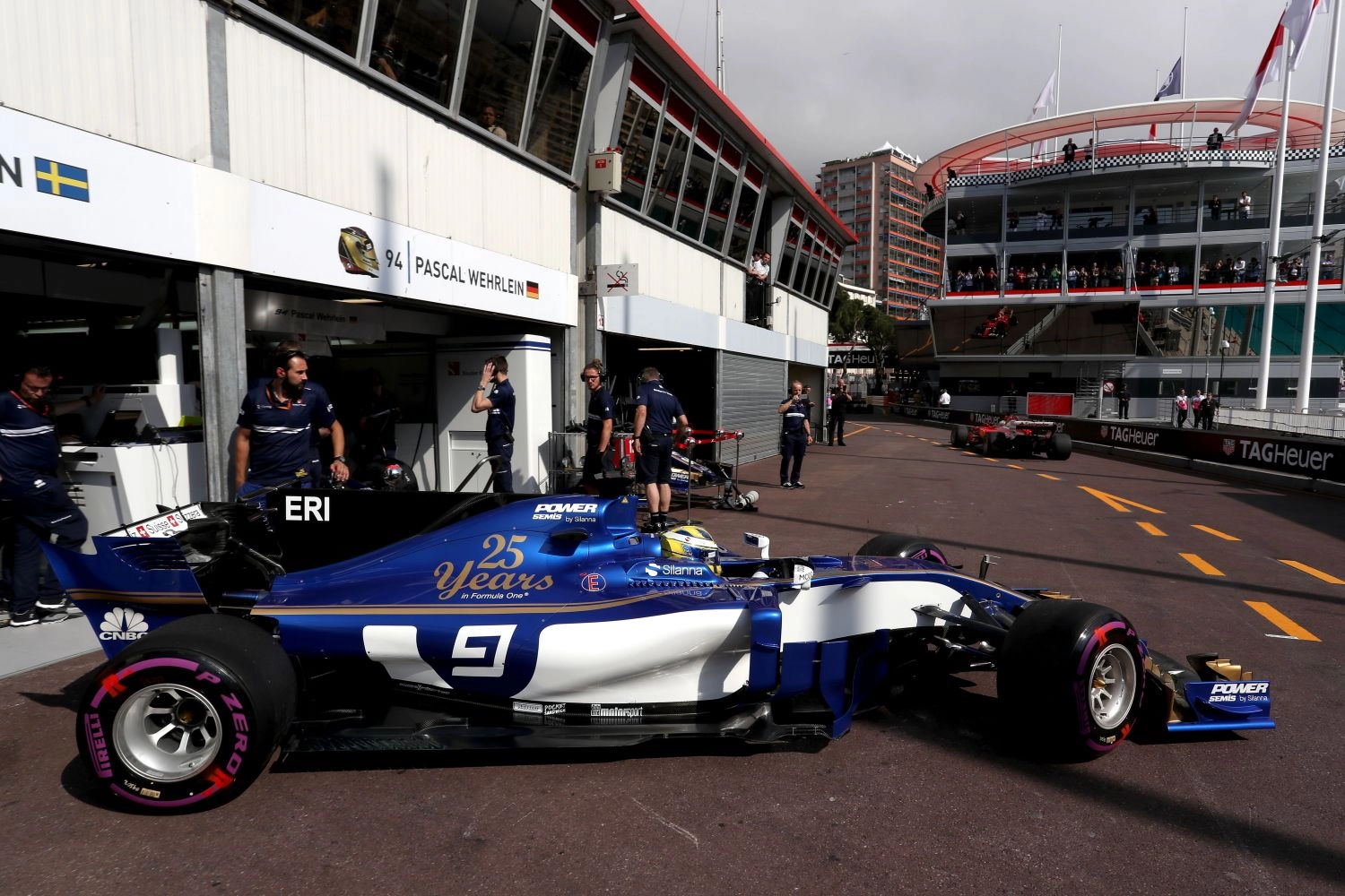 Monaco aura ses grid girls et de nouveaux stands