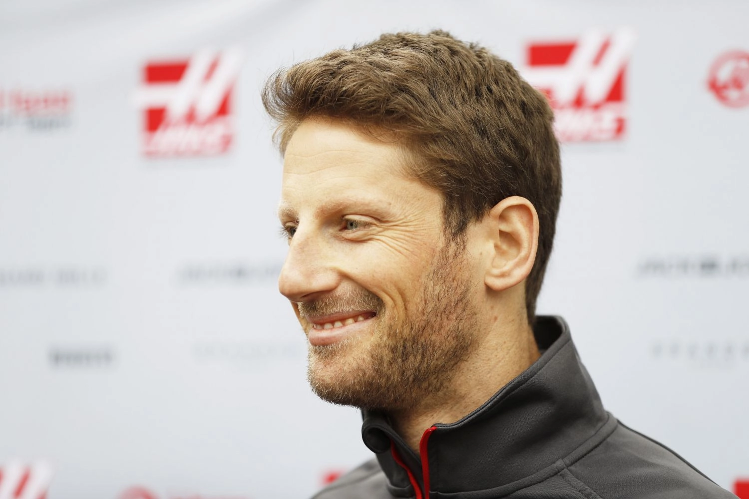 Romain Grosjean : "une voiture aime bien le froid et l’autre le chaud"