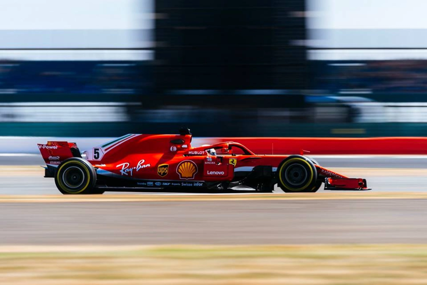 Grande-Bretagne – Course : Vettel en costaud !