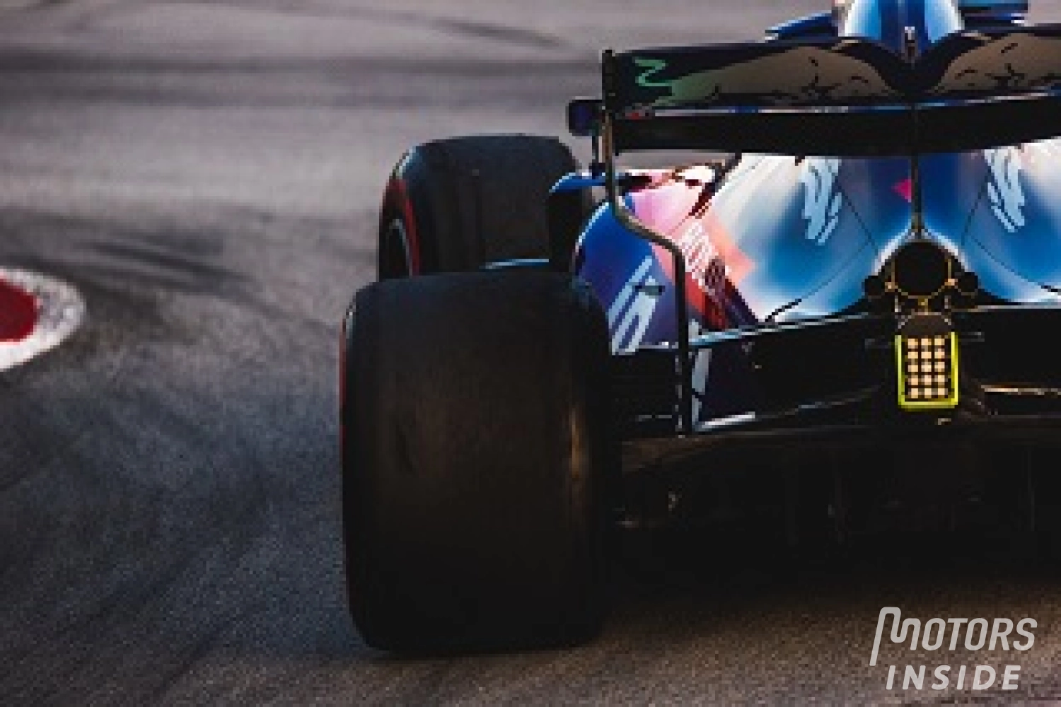Essais hivernaux Barcelone – Jour 3 : Un étonnant Kvyat place sa Toro Rosso en tête