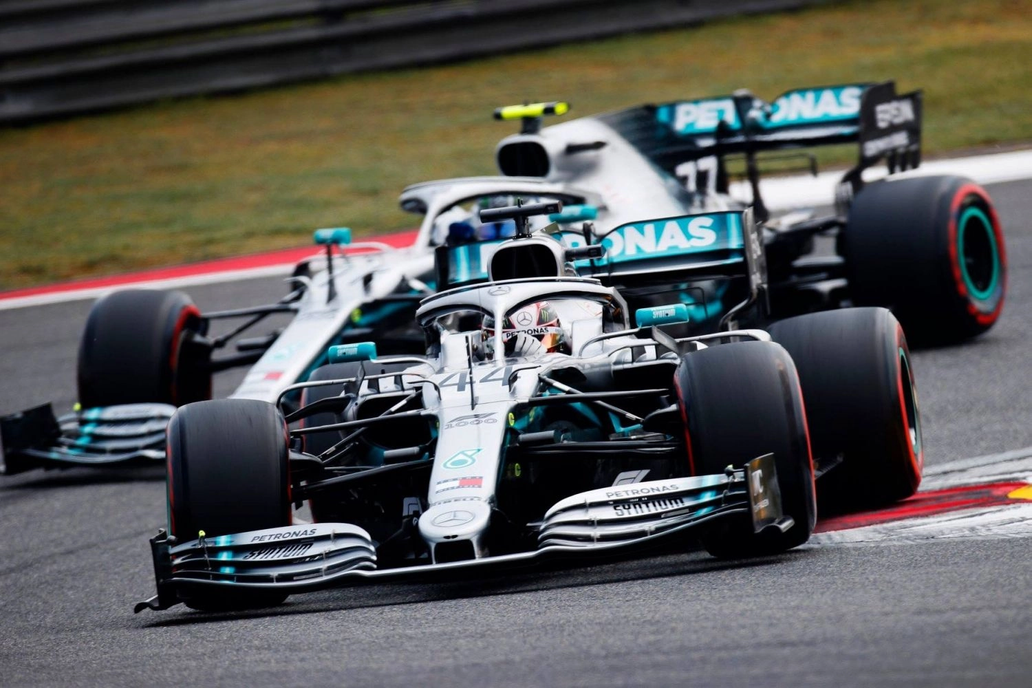 Chine – Course : la 1 000e pour Hamilton, incontestable vainqueur !