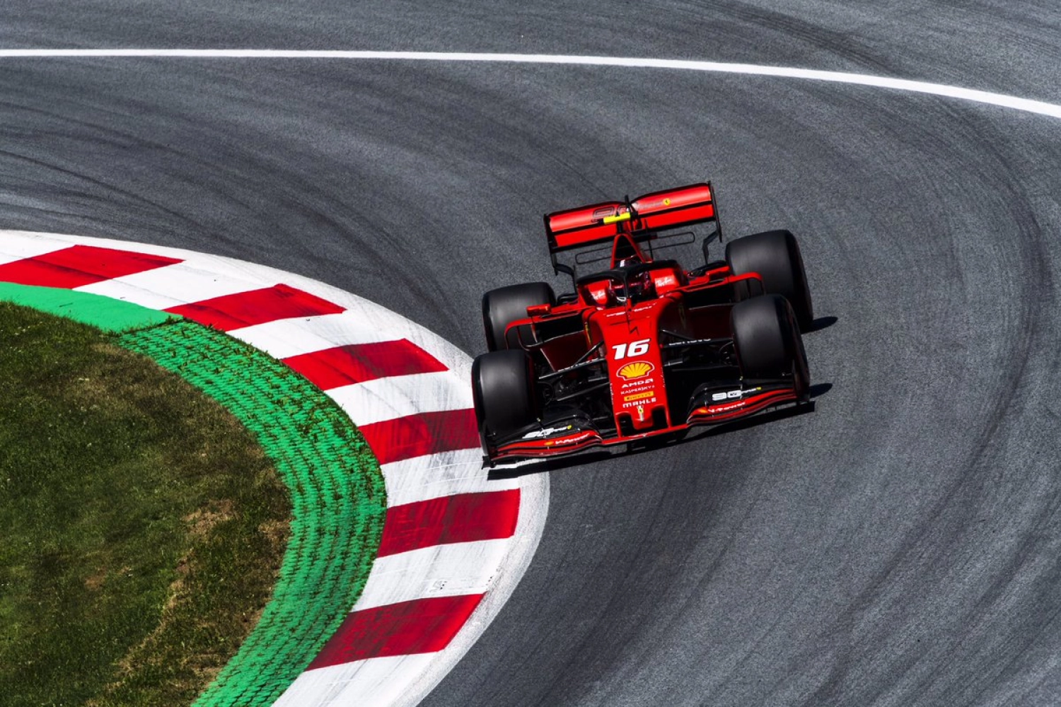 Autriche – Qualifications : Charles Leclerc en pole, Sebastian Vettel à l’arrêt