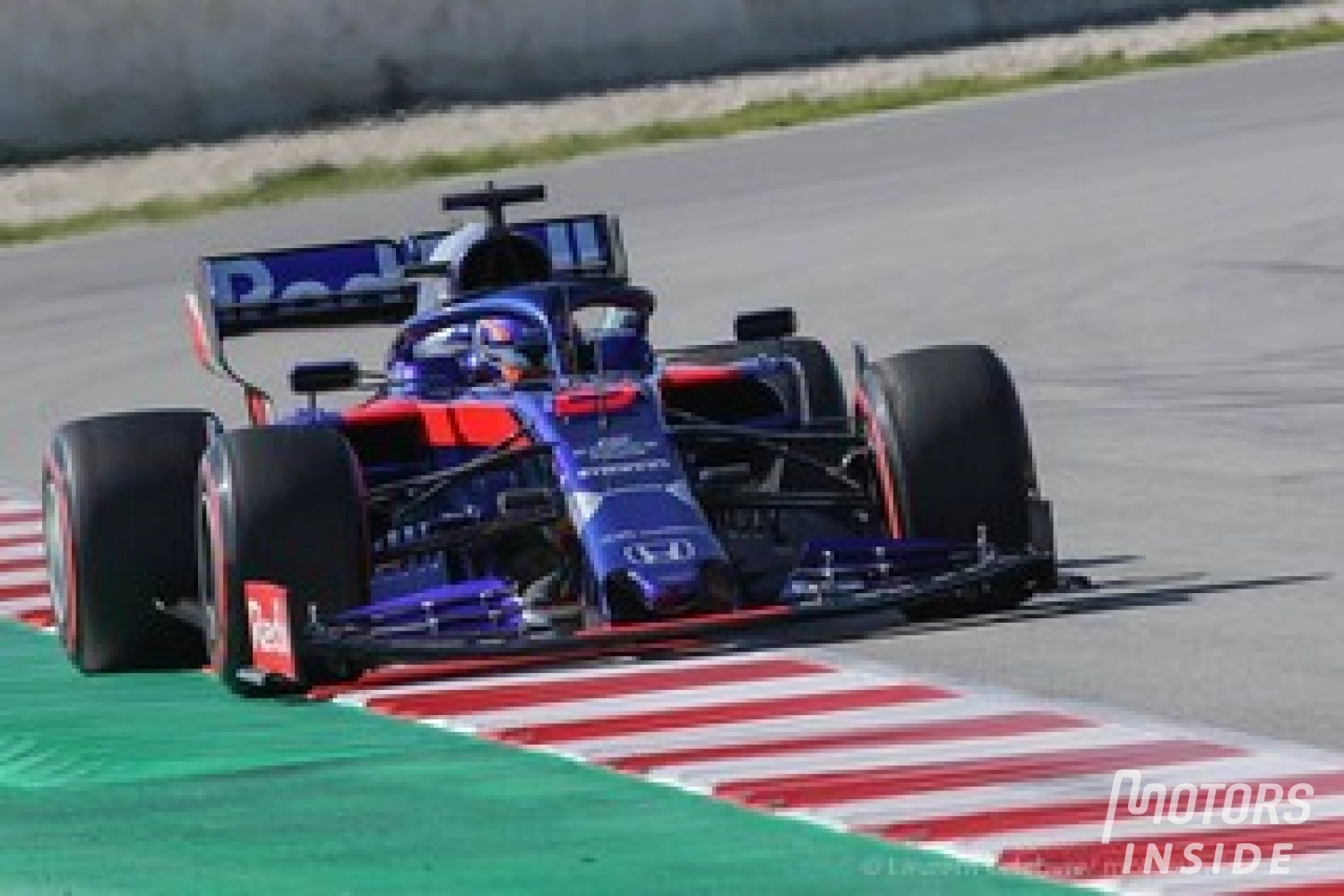 Alex Albon fait venir des sponsors thaïlandais chez Toro Rosso