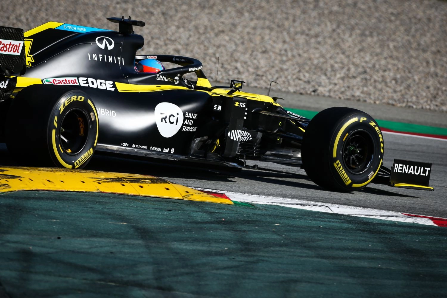Infiniti quitte la F1