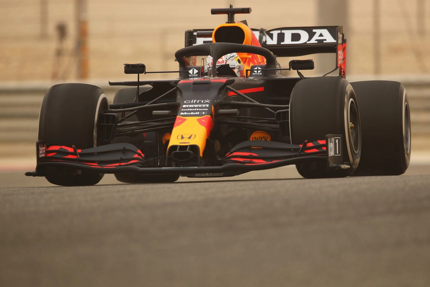 Grand Prix de Bahreïn – Essais Libres 2 : Verstappen en tête, Norris le suit de près