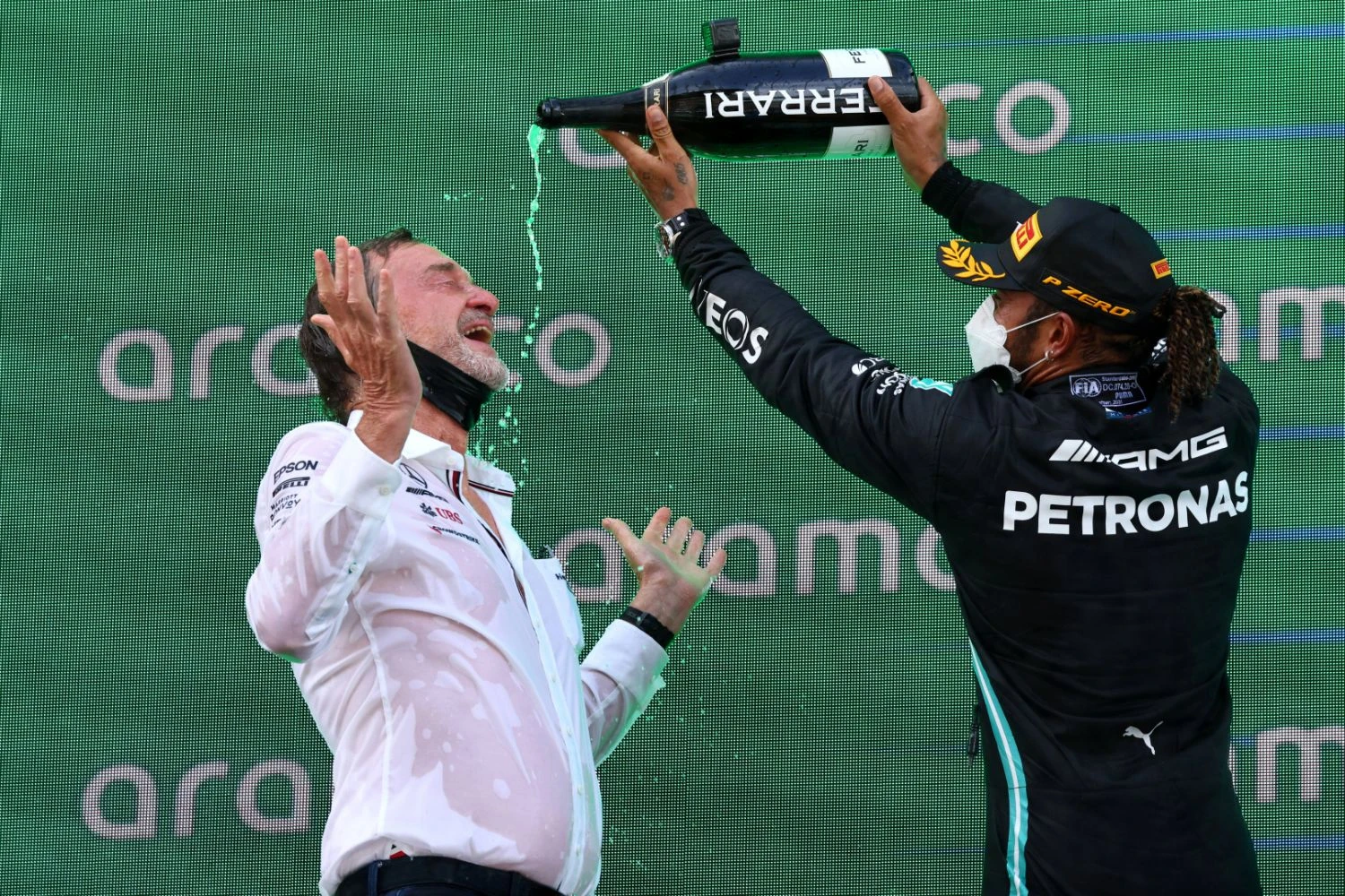 Hamilton veut signer hâtivement son nouveau contrat avec Mercedes