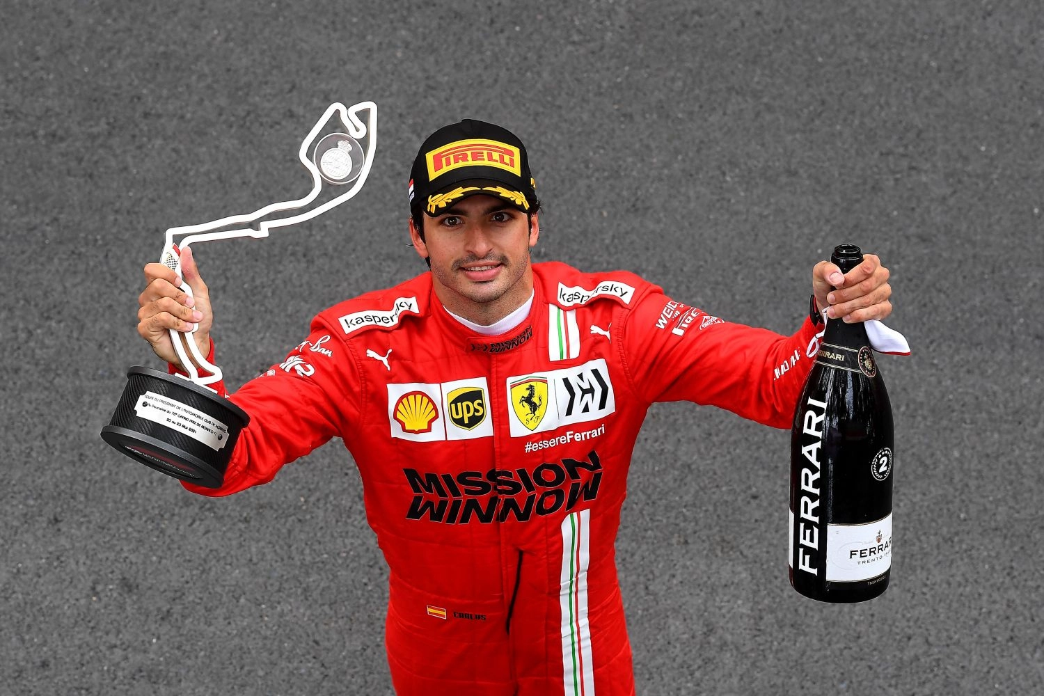 Carlos Sainz (Ferrari) promet d’être "encore plus fort"