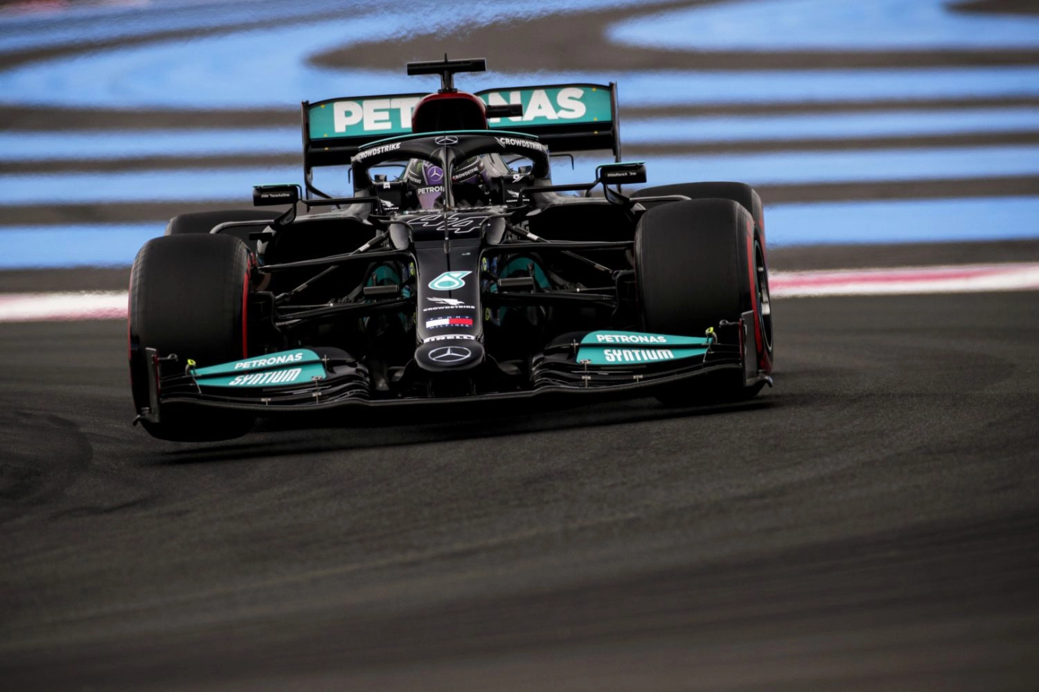 Mercedes s’explique sur sa stratégie qui lui a coûté la victoire en France