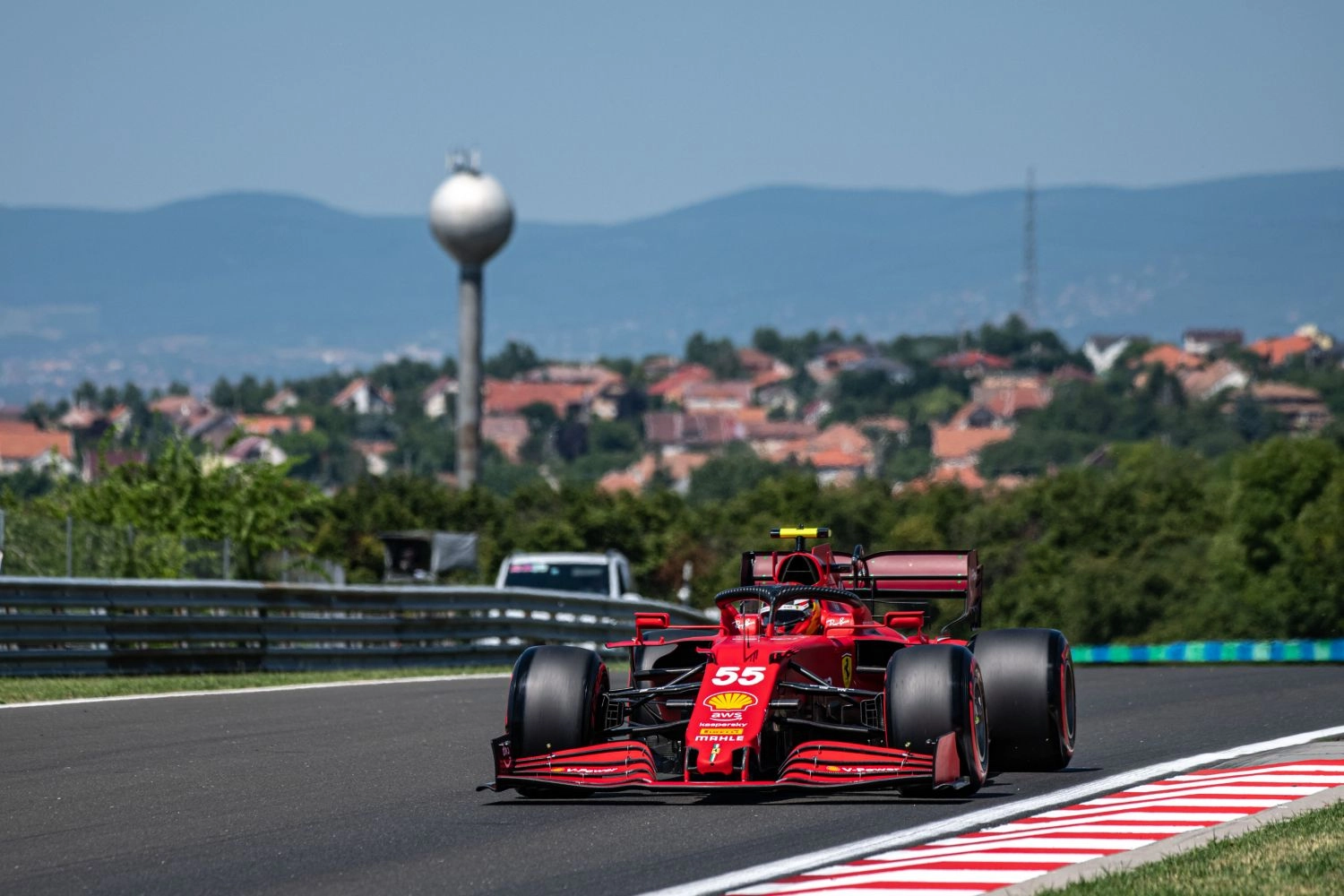 Ferrari a enfreint le couvre-feu cette nuit