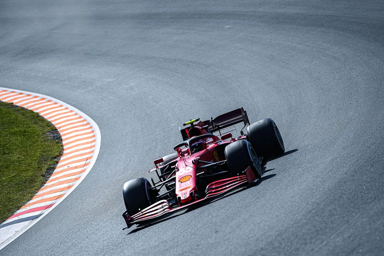 Grand Prix des Pays-Bas – Essais Libres 2 : Leclerc et Ferrari au top, Ocon en embuscade, Hamilton en panne