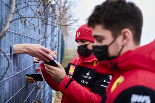 Le premier roulage de la Ferrari F1-75 en photos