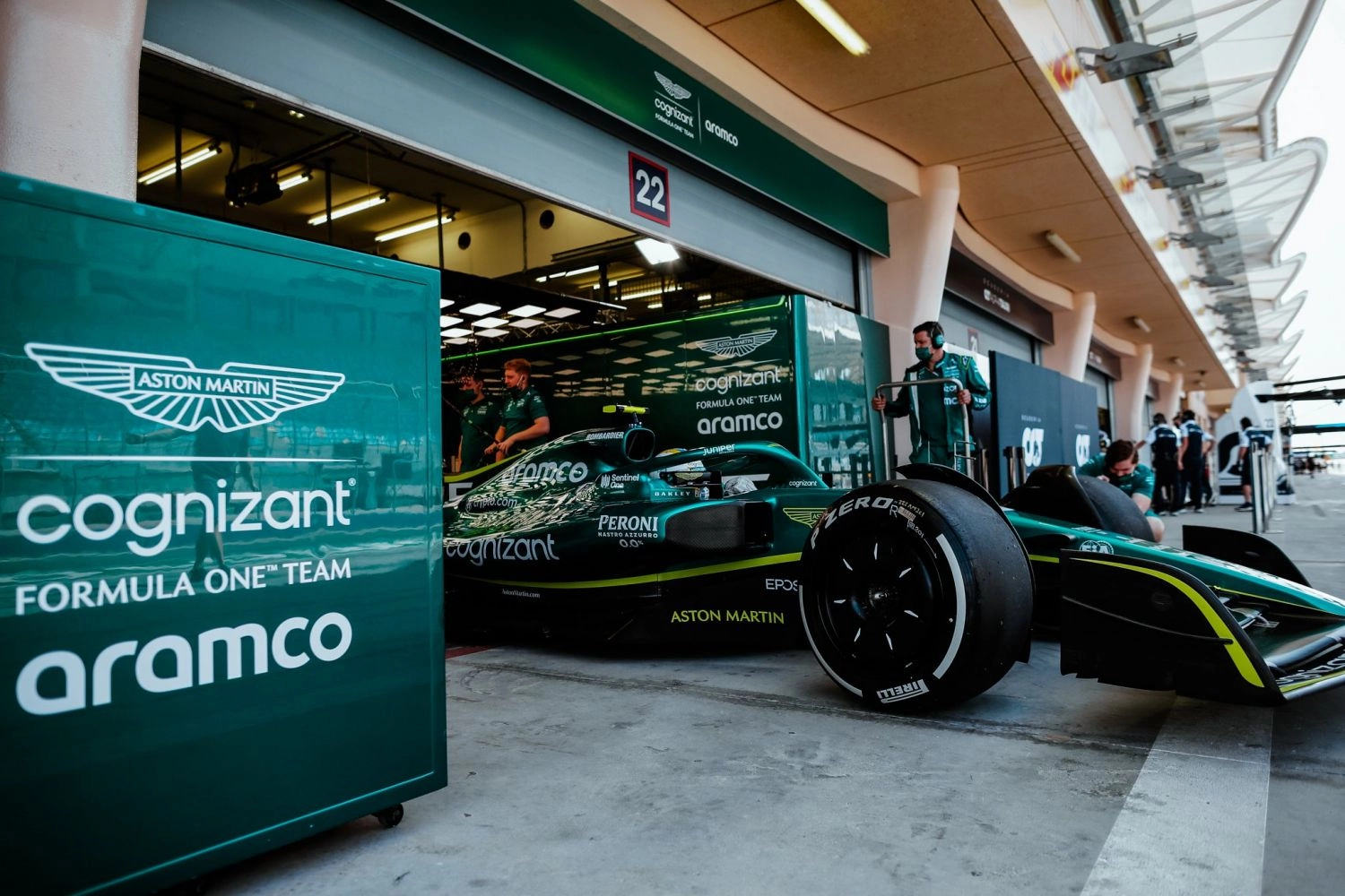 Après l’annonce de son départ, qui pour remplacer Vettel chez Aston Martin ?