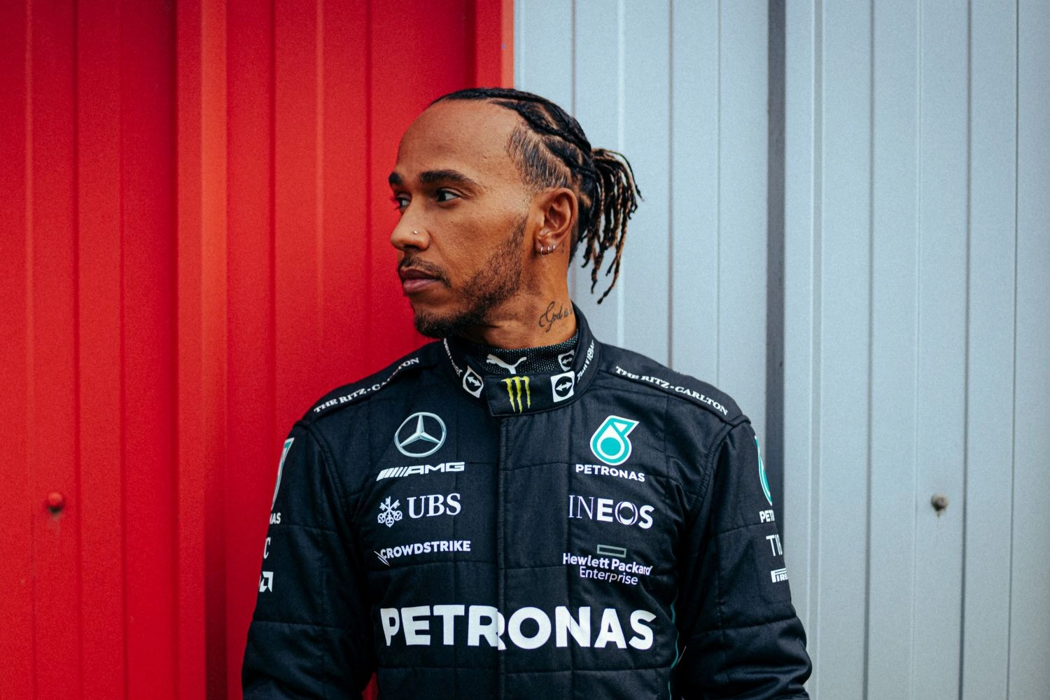 Hamilton va coproduire un film sur la F1 avec Brad Pitt