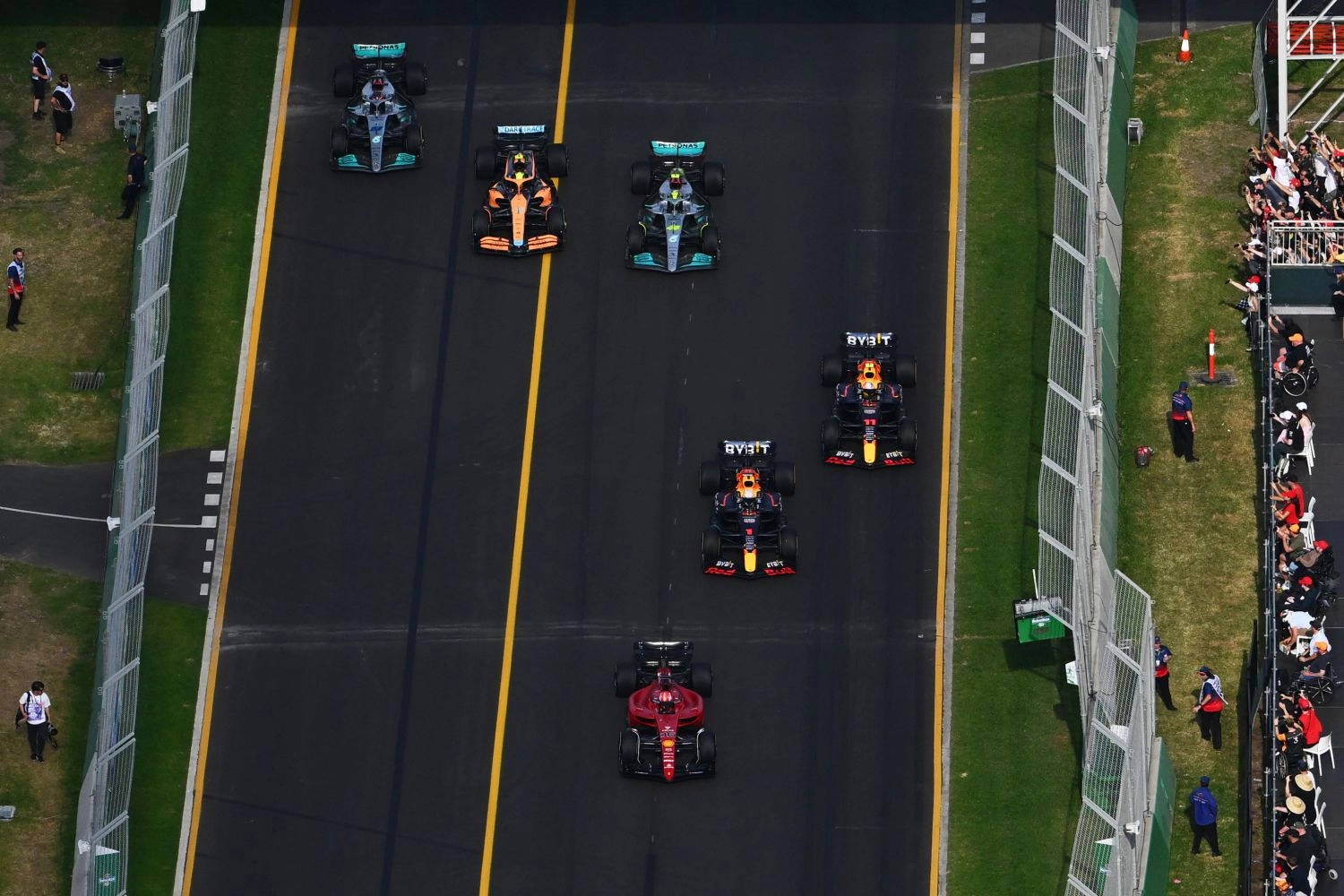 Max Verstappen : la safety car d’Aston Martin est beaucoup trop "lente"