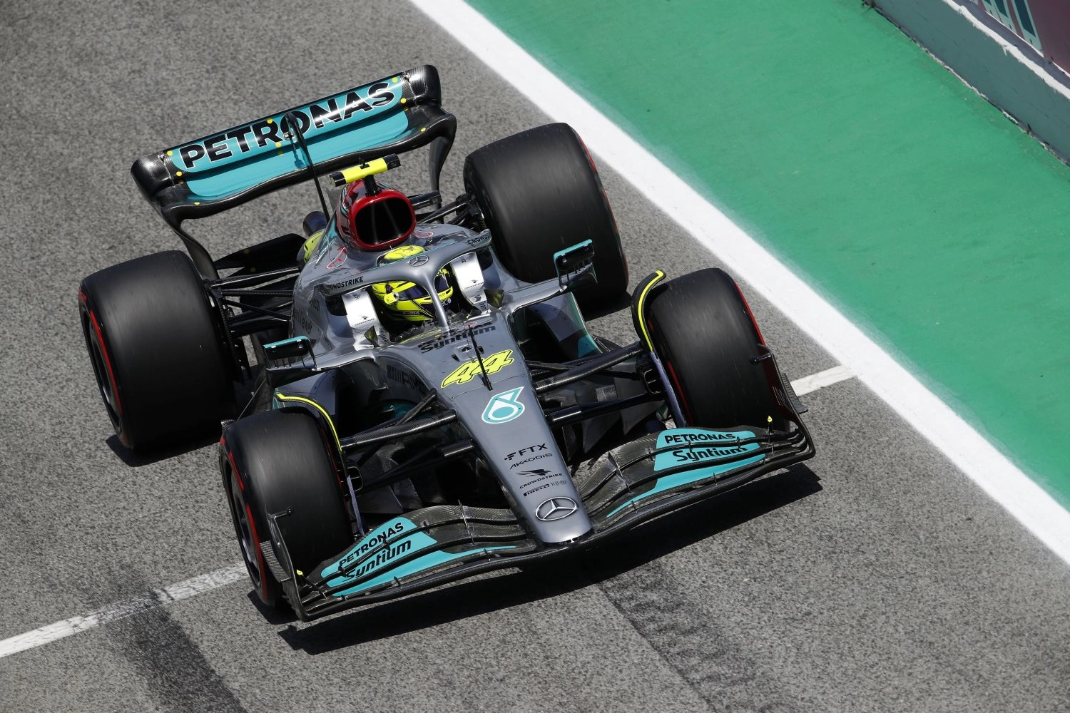 Hamilton élu pilote du jour