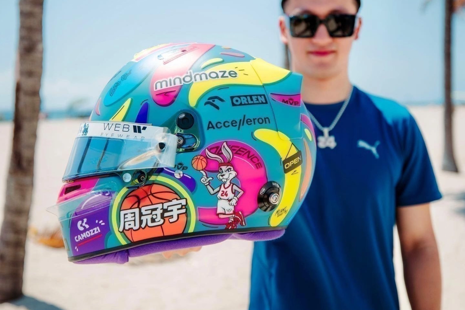 Des casques spéciaux à Miami pour Gasly et Zhou