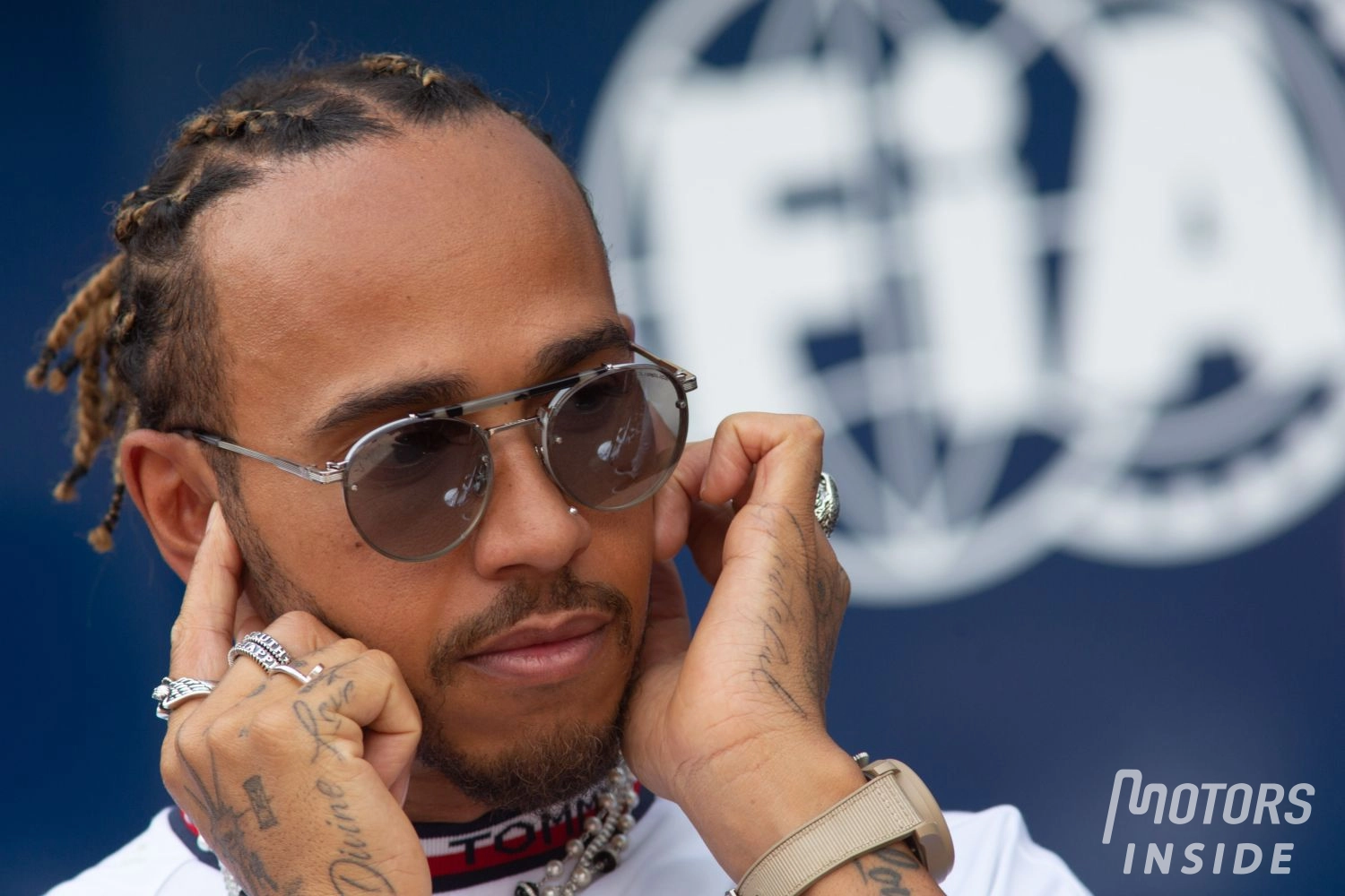 Hamilton répond aux propos racistes de Piquet à son égard